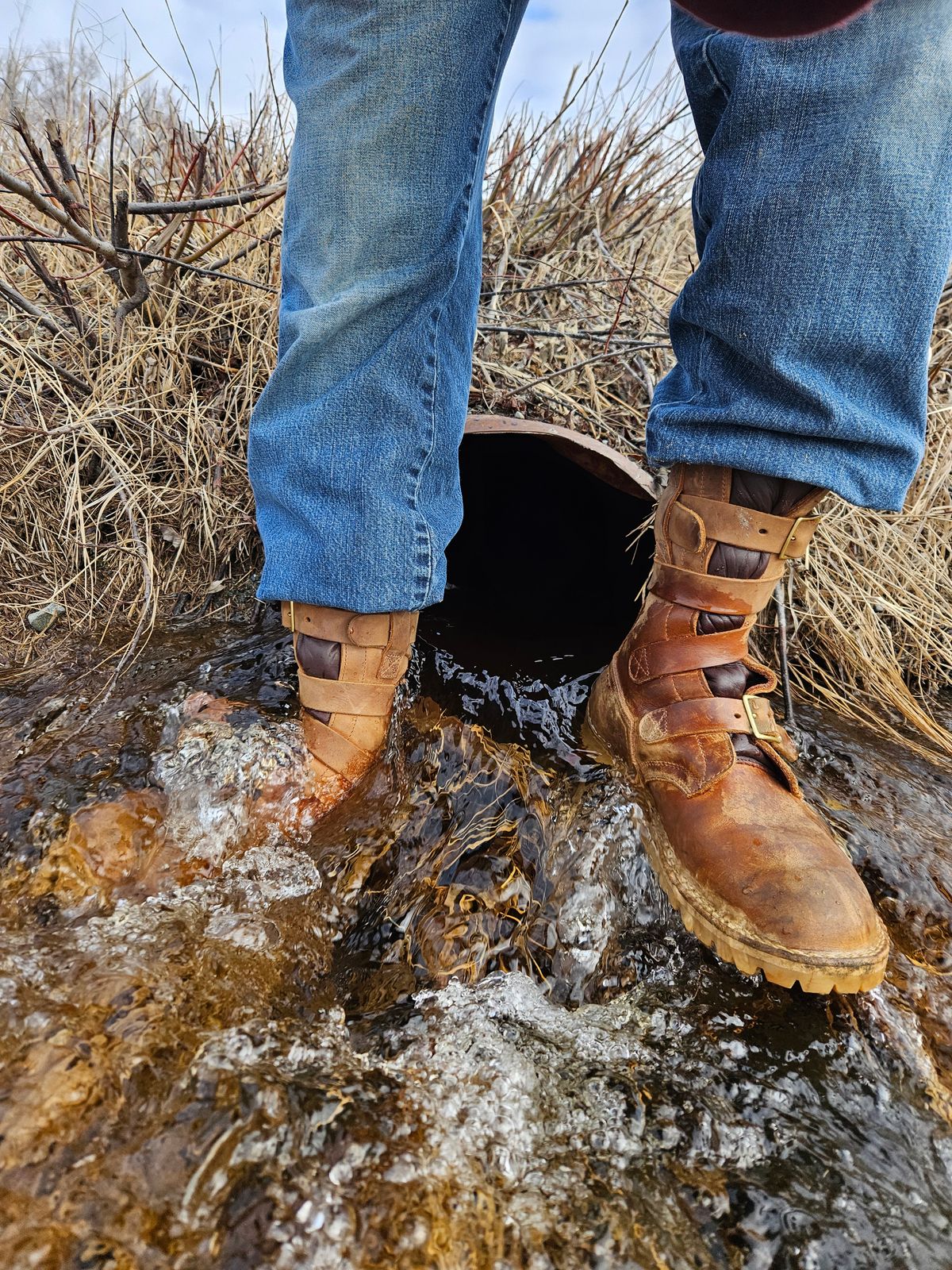 Photo by Theakkid on April 19, 2025 of the Nicks Nicks / Tactical Tankerpro in Seidel WeatherShield Brown.