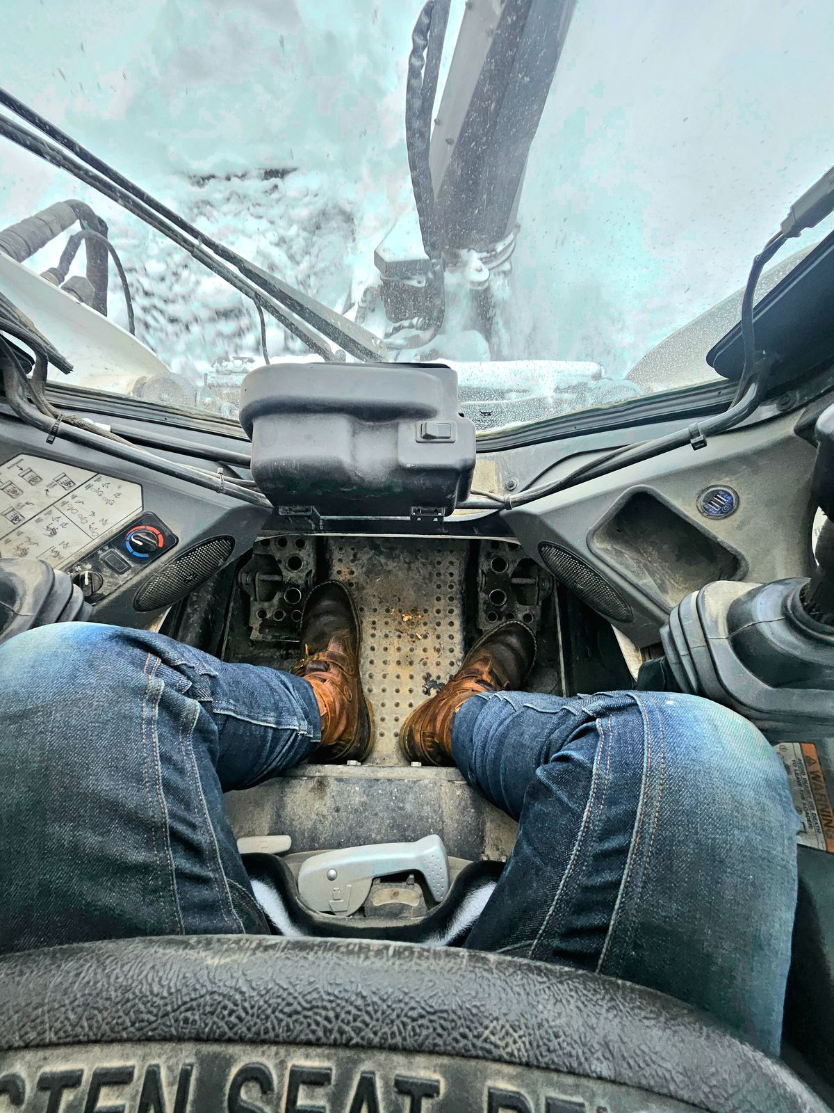 Photo by Theakkid on February 17, 2026 of the Nicks Nicks / Tactical Tankerpro in Seidel WeatherShield Brown.