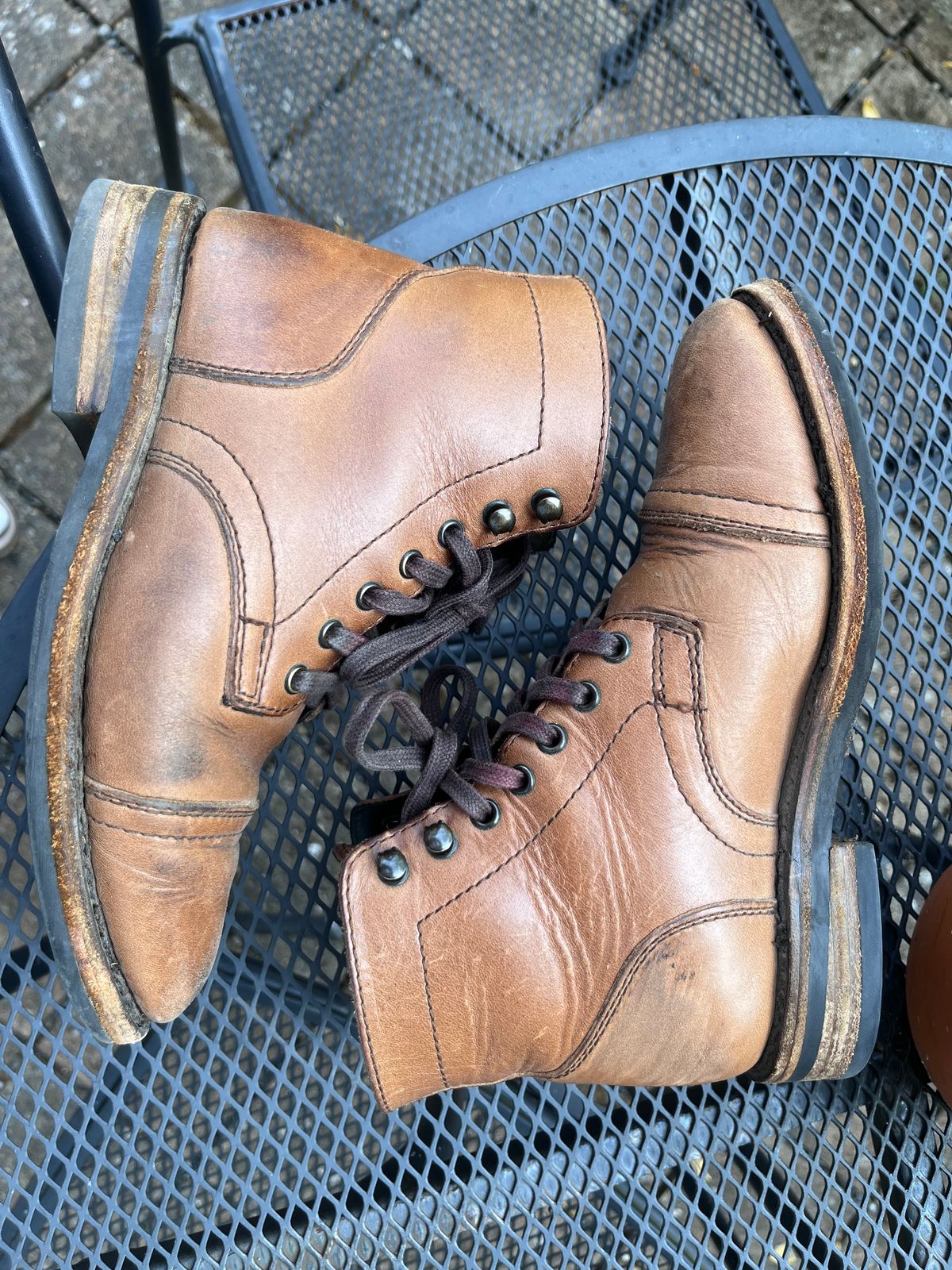 Photo by kjbell on September 2, 2025 of the Thursday Captain in Horween Natural Chromexcel.