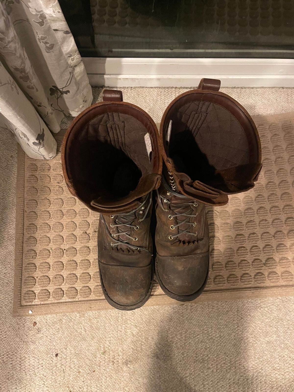 Photo by kweso on March 6, 2025 of the Frank's Boots Type 1 Commander in Seidel Chocolate Oil Tan.