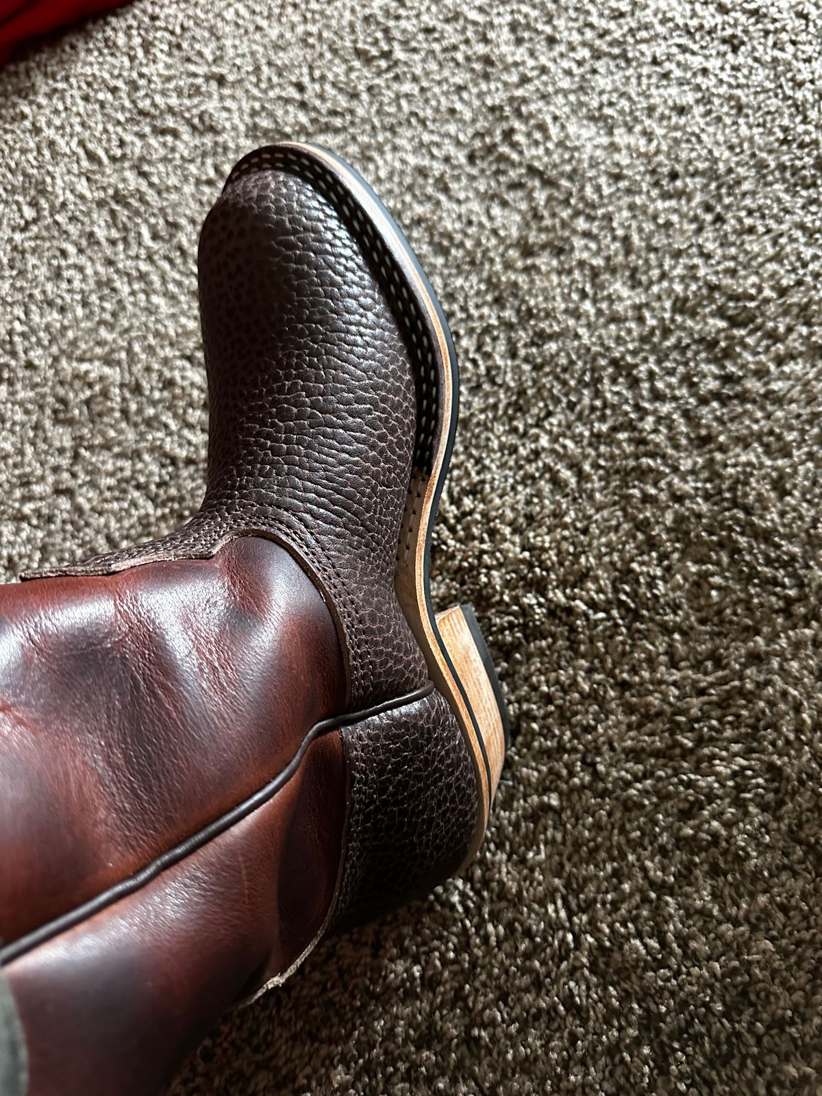 Photo by autorotate on February 5, 2025 of the Nick’s Handmade Boots Palouse in Walnut Shrunken Bullhide & Italian Brown Cypress.