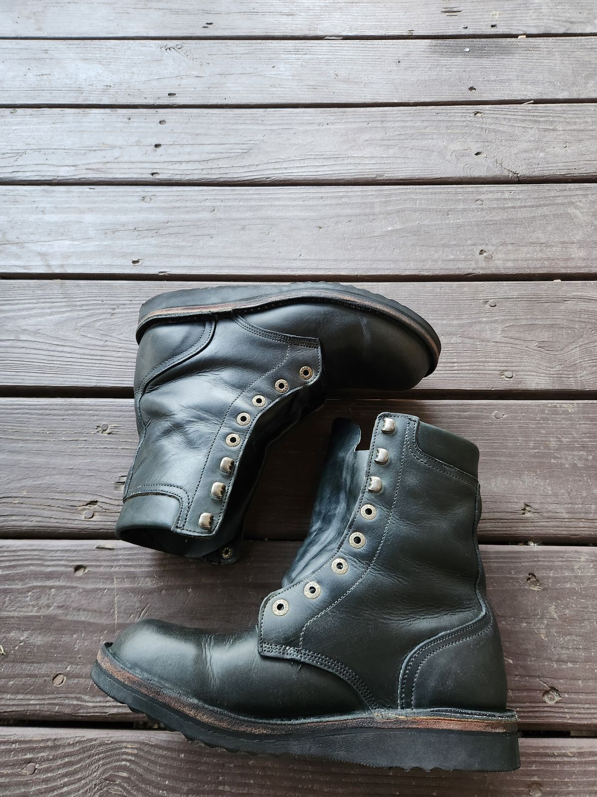 Photo by rollschoice on May 10, 2025 of the Jim Green AR8 in Rambler Nubuck.