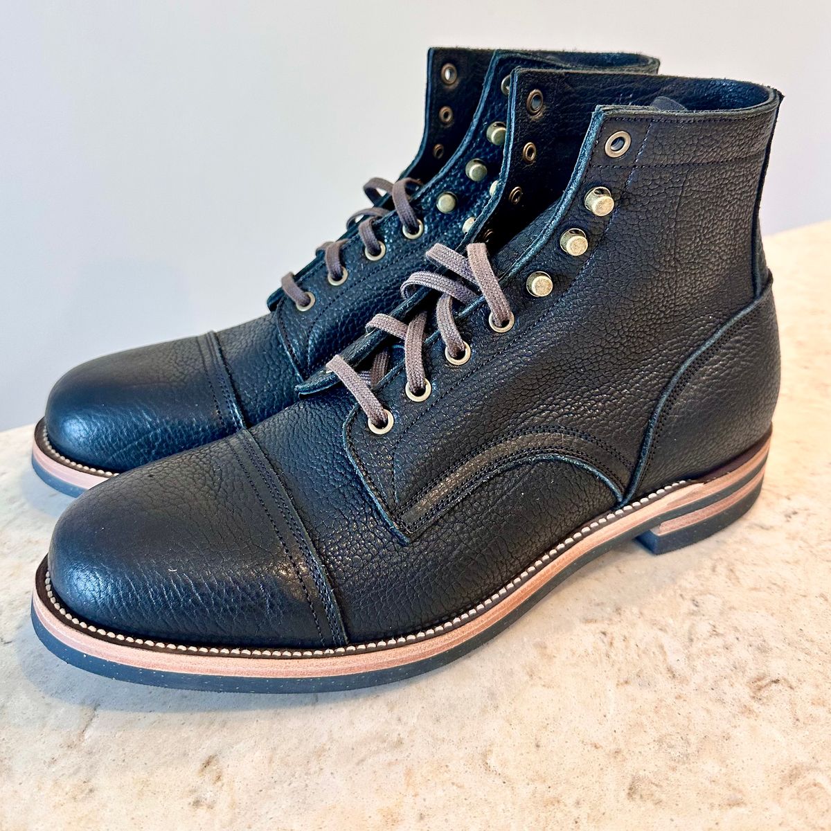 Photo by YouShoe on December 8, 2025 of the Luosjiet Logger Boot in Yak.