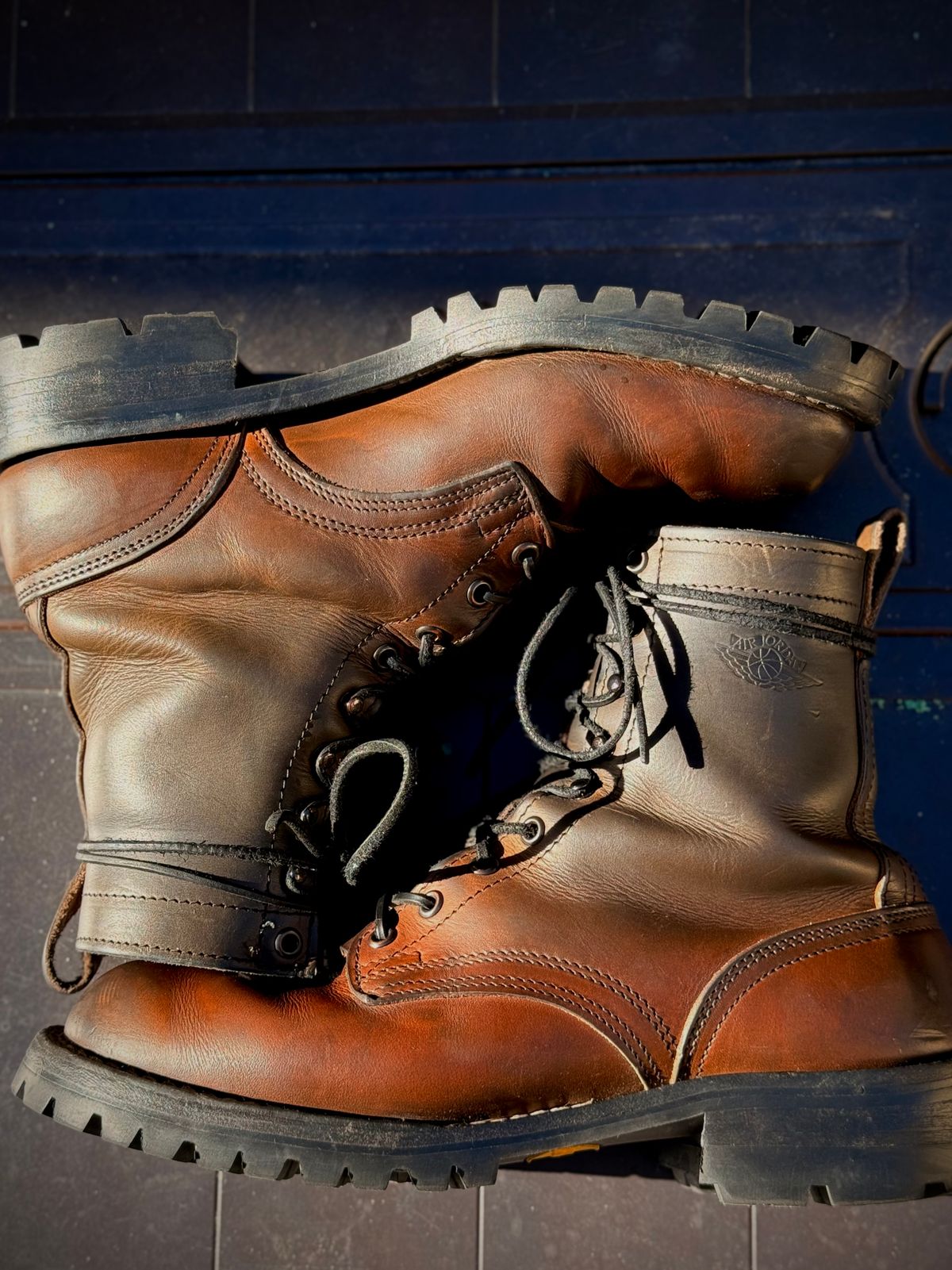 Photo by RubenHernandez on March 5, 2026 of the Nicks Custom Model in Wickett & Craig Slate Double Stuffed.