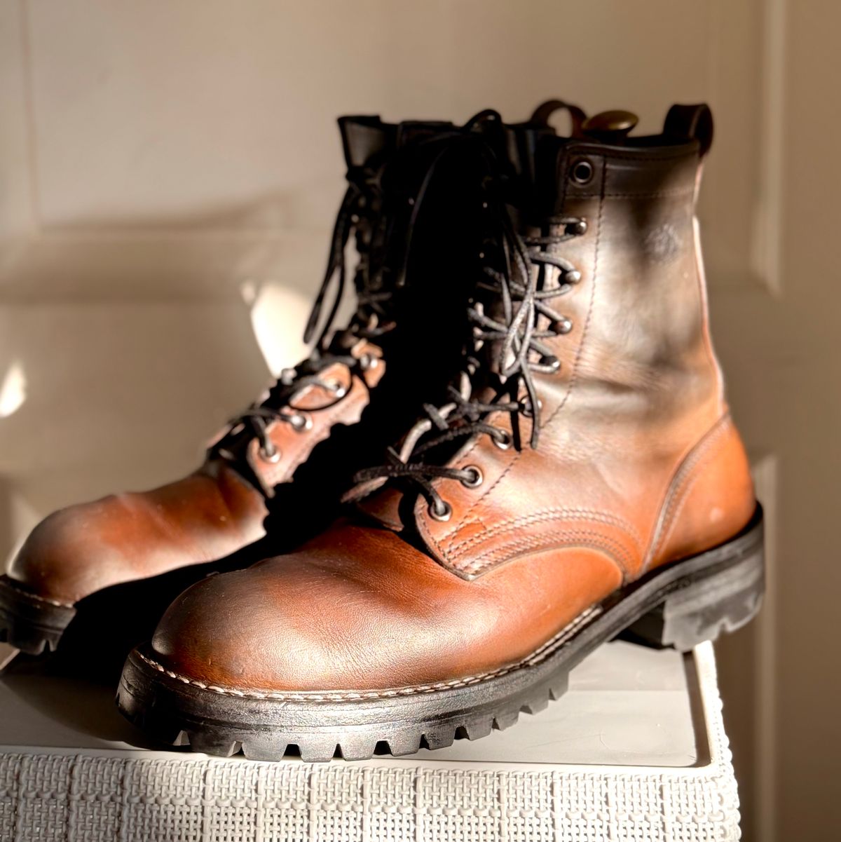 Photo by RubenHernandez on March 25, 2026 of the Nicks Custom Model in Wickett & Craig Slate Double Stuffed.