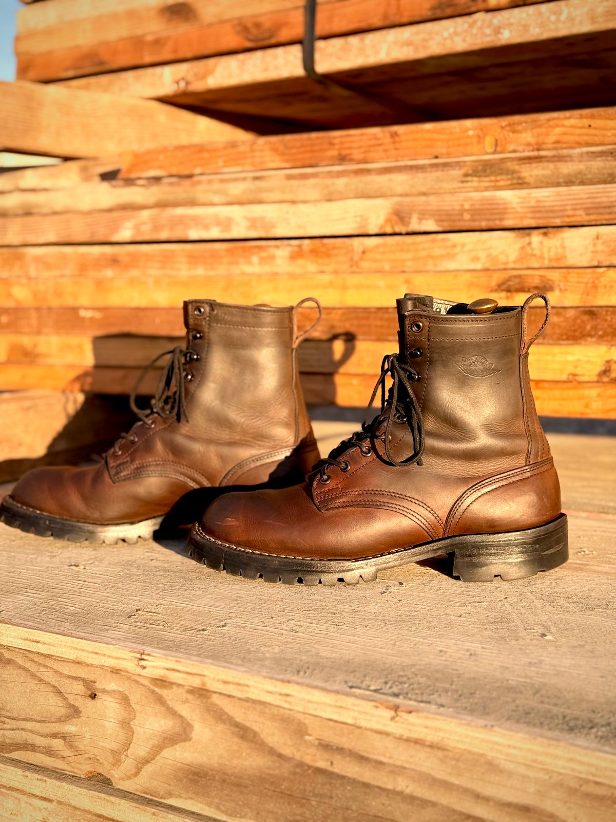 Photo by RubenHernandez on April 5, 2026 of the Nicks Custom Model in Wickett & Craig Slate Double Stuffed.