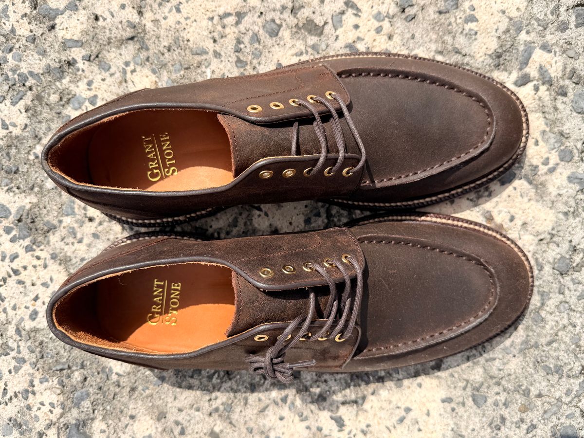 Photo by ShaneFades on October 4, 2025 of the Grant Stone Moc Toe Derby in C.F. Stead Tobacco Waxy Commander Suede.
