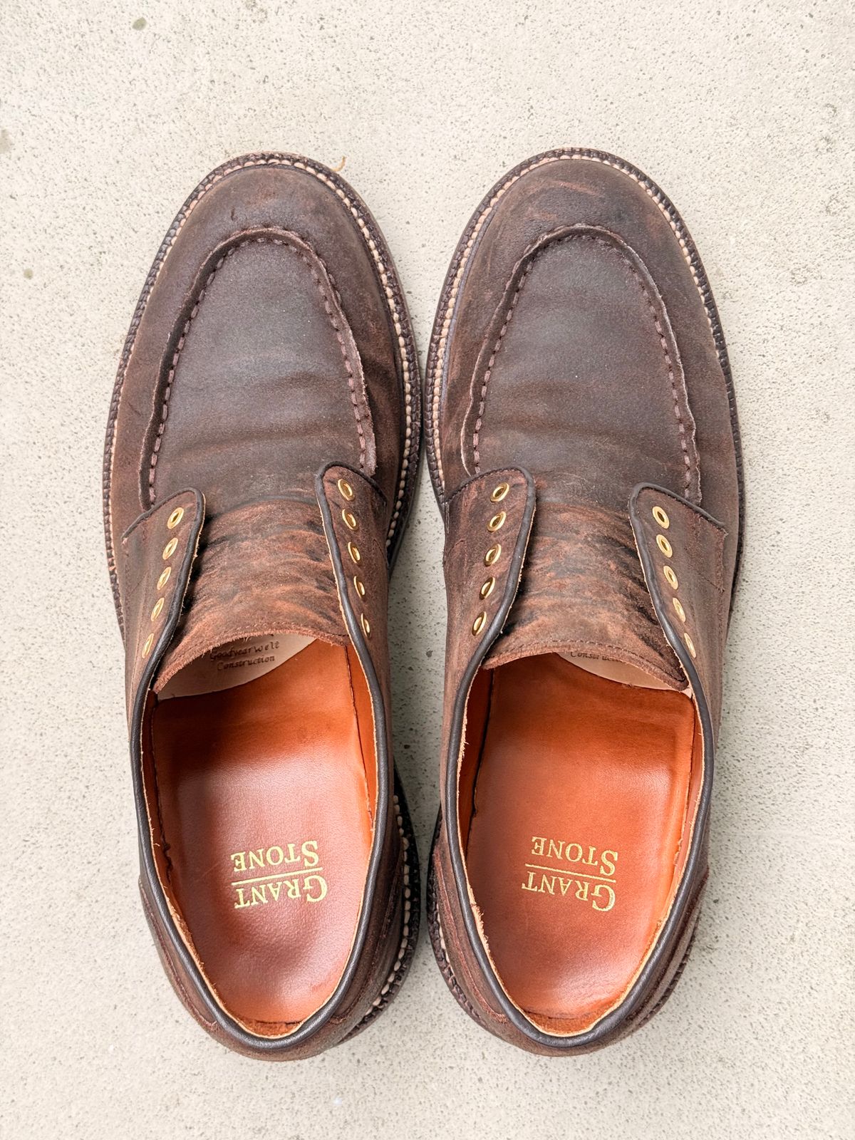 Photo by ShaneFades on November 5, 2025 of the Grant Stone Moc Toe Derby in C.F. Stead Tobacco Waxy Commander Suede.