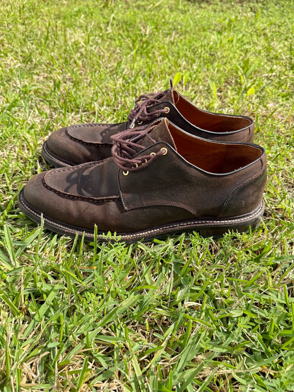 Photo by ShaneFades on January 6, 2026 of the Grant Stone Moc Toe Derby in C.F. Stead Tobacco Waxy Commander Suede.