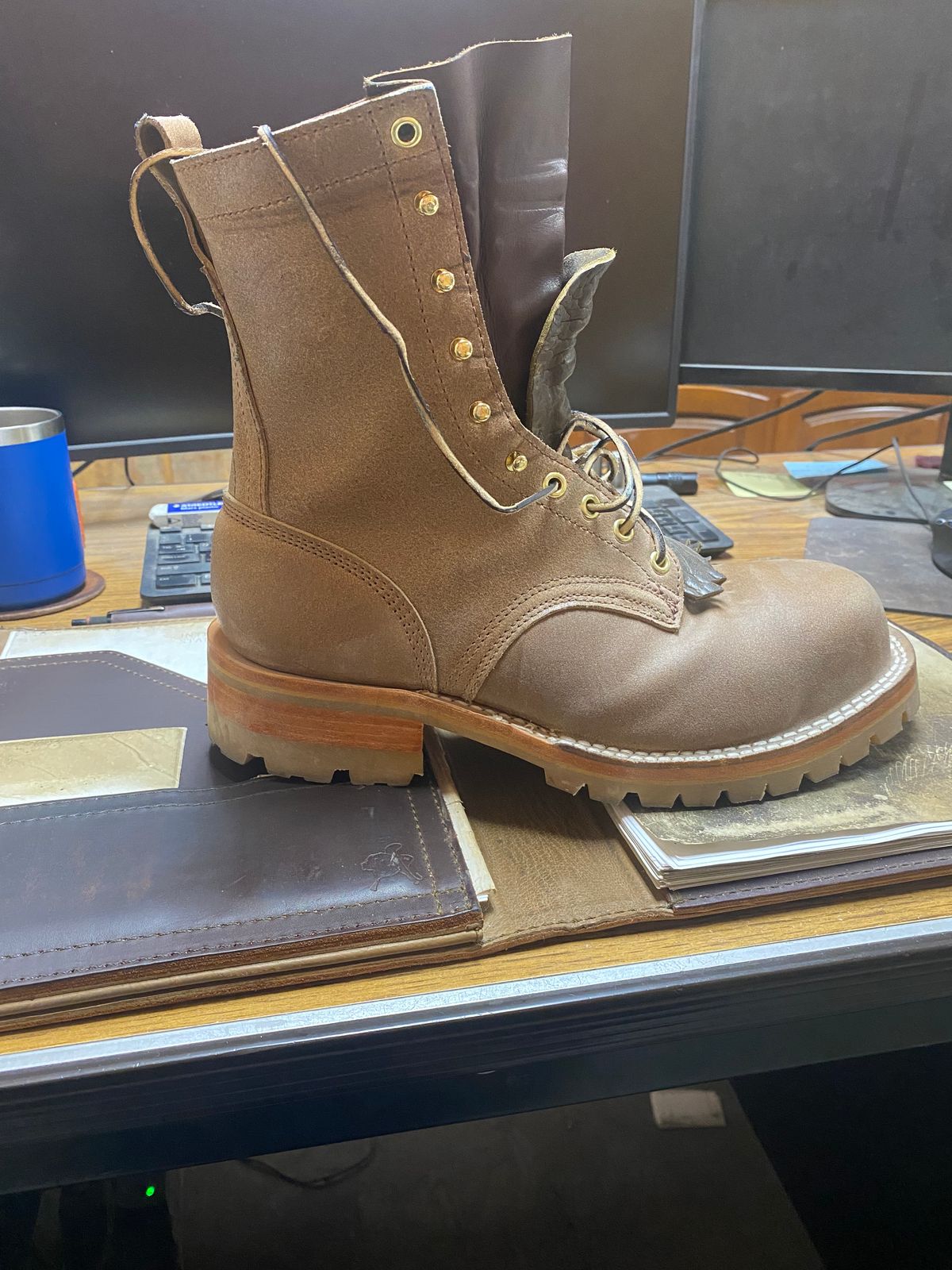 Photo by LRM343 on October 1, 2025 of the Frank's Boots Ground Pounder in Horween Natural Waxed Flesh.