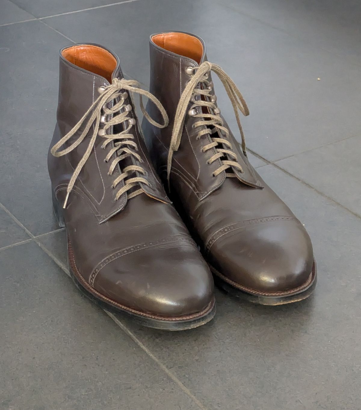 Photo by tumi on May 7, 2026 of the Viberg Navvy Boot BCT in Ebony Kangaroo.