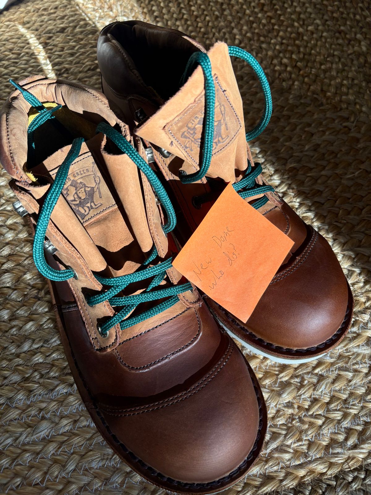 Photo by howland90 on October 1, 2025 of the Jim Green African Ranger Composite Toe in Fudge Crazy Horse.