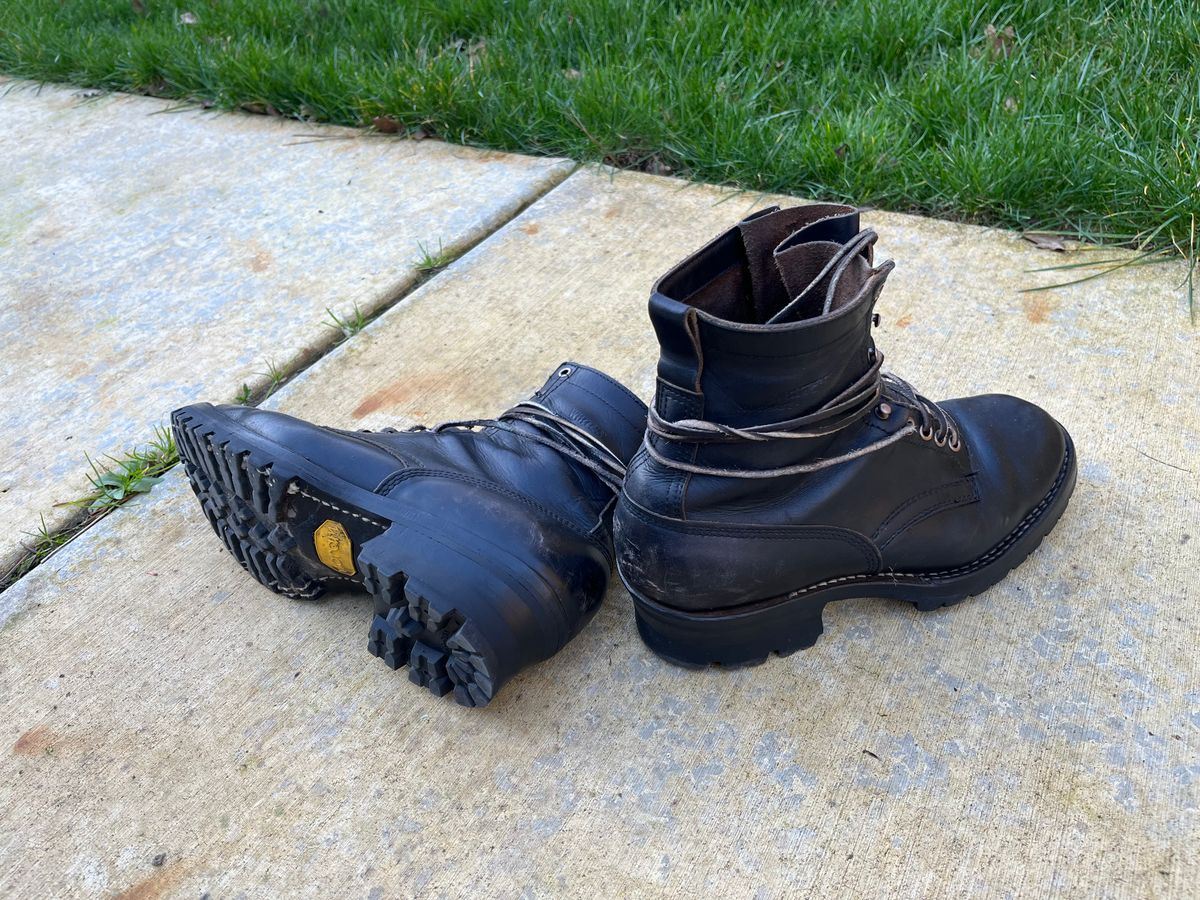 Photo by maxmerkle.official on February 5, 2026 of the White's C355 Logger in Seidel Black Double Shot.