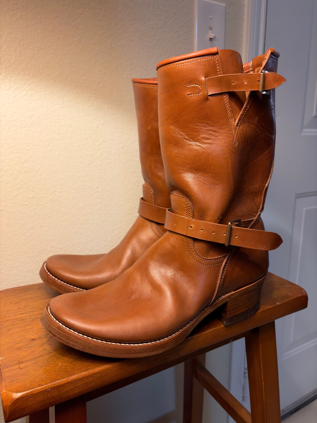 Photo by DuaneBerry on November 7, 2025 of the Unsung U 22-2 Engineer Boot in Maryam Toscanello TPR Horsebutt.