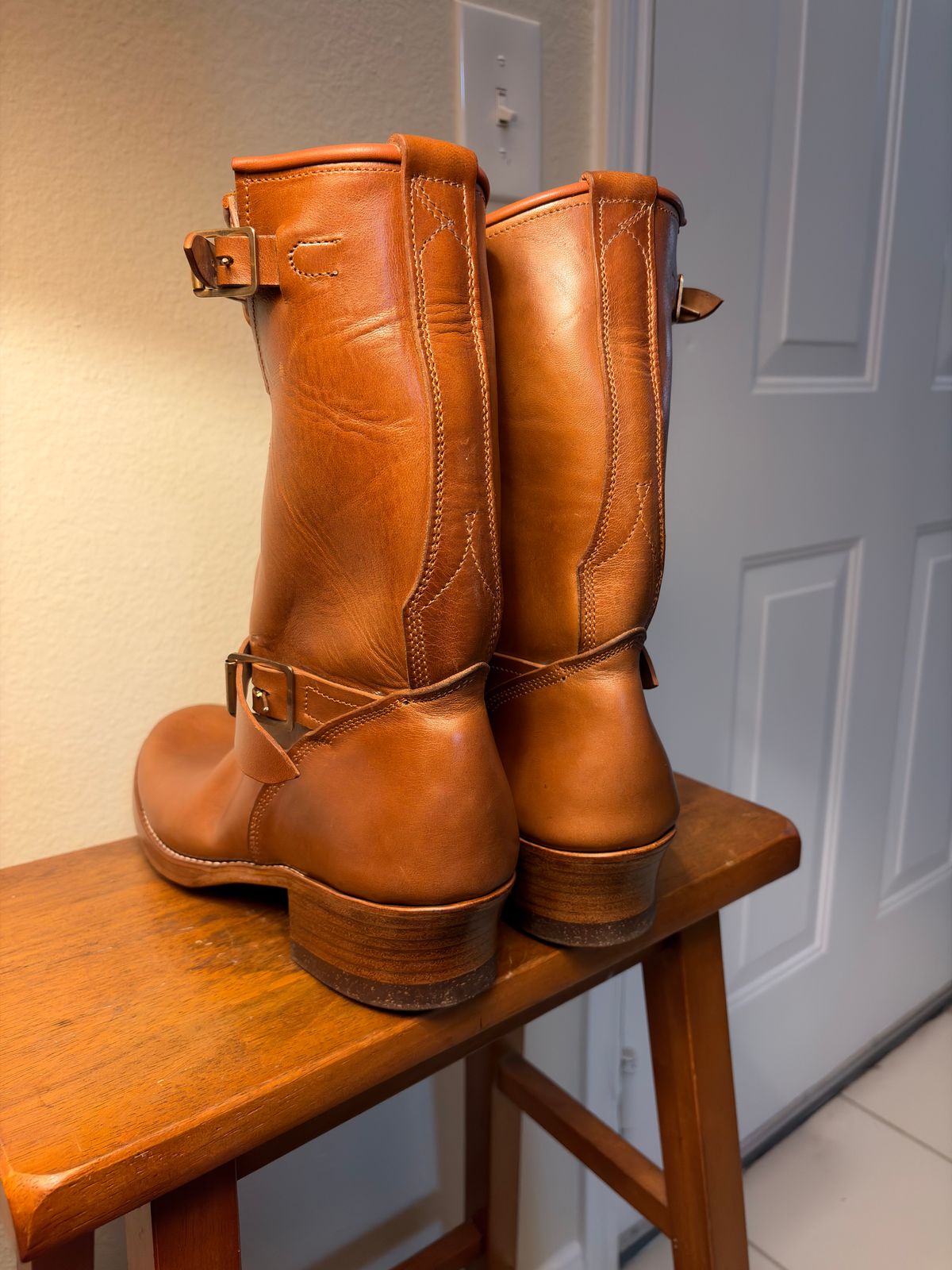 Photo by DuaneBerry on November 7, 2025 of the Unsung U 22-2 Engineer Boot in Maryam Toscanello TPR Horsebutt.