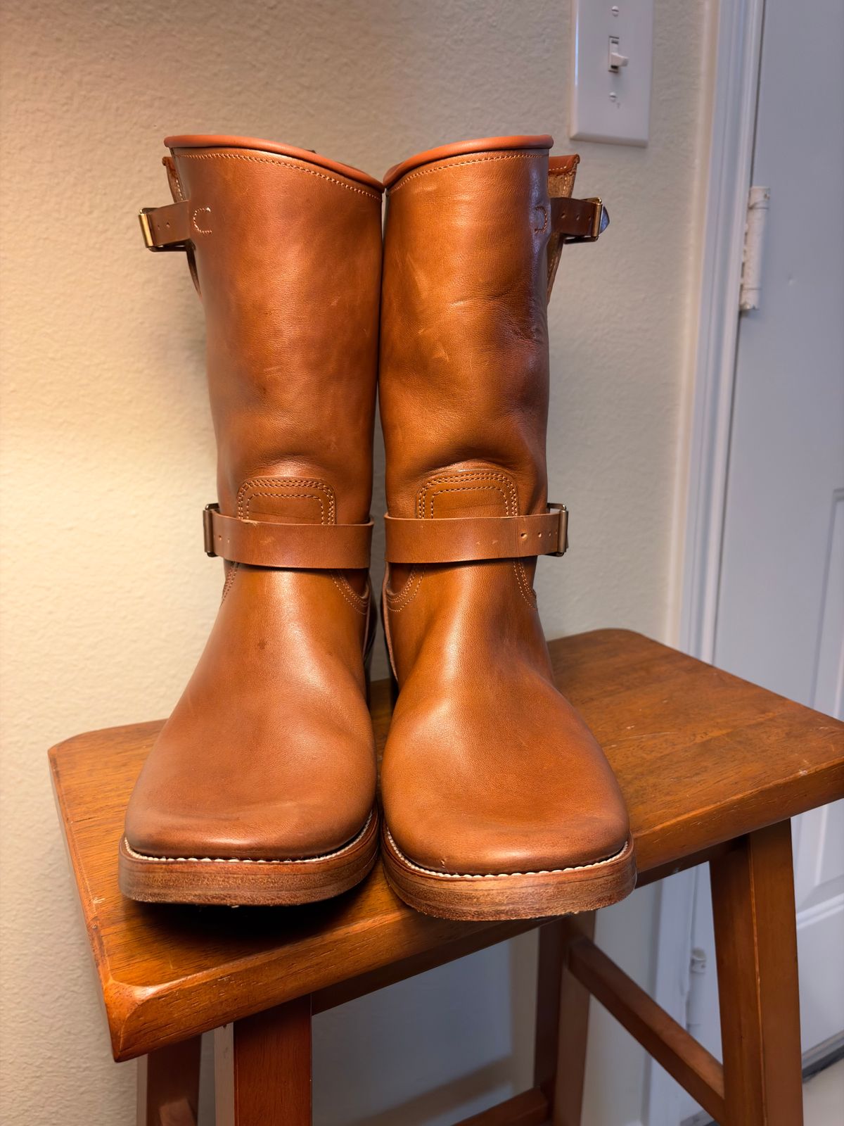 Photo by DuaneBerry on November 7, 2025 of the Unsung U 22-2 Engineer Boot in Maryam Toscanello TPR Horsebutt.