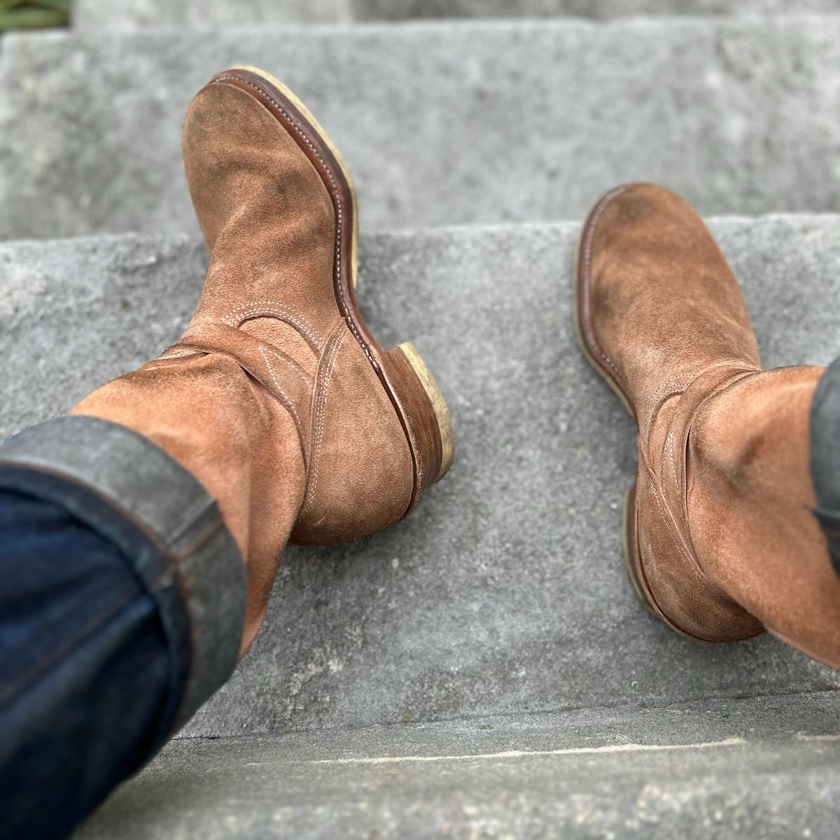 Photo by DuaneBerry on November 7, 2024 of the Unsung U 22-2 Engineer Boot in Horween Nubuck.