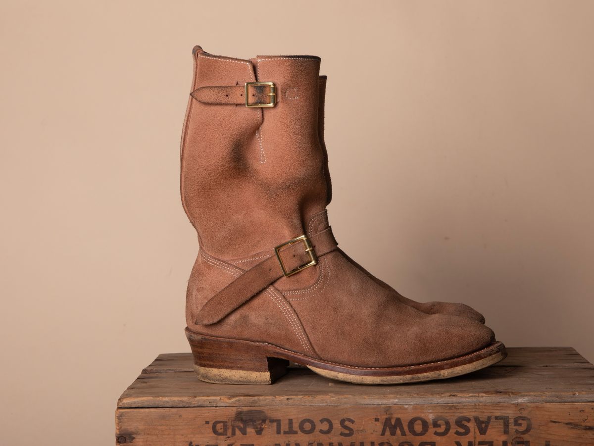 Photo by DuaneBerry on December 6, 2024 of the Unsung U 22-2 Engineer Boot in Horween Nubuck.
