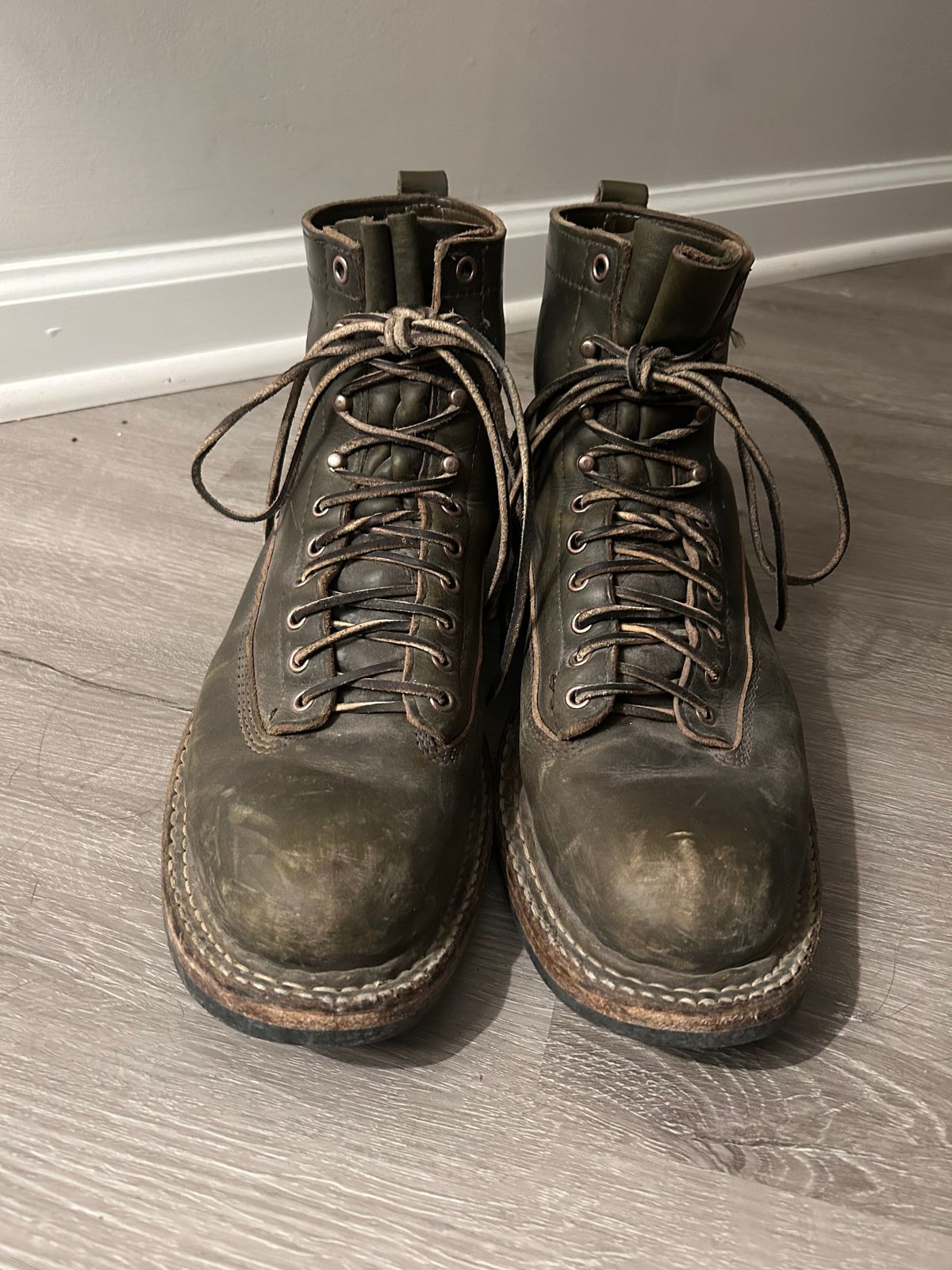 Photo by sundriver on December 5, 2025 of the White's 350 Cutter in Horween Greener Pastures Dublin.