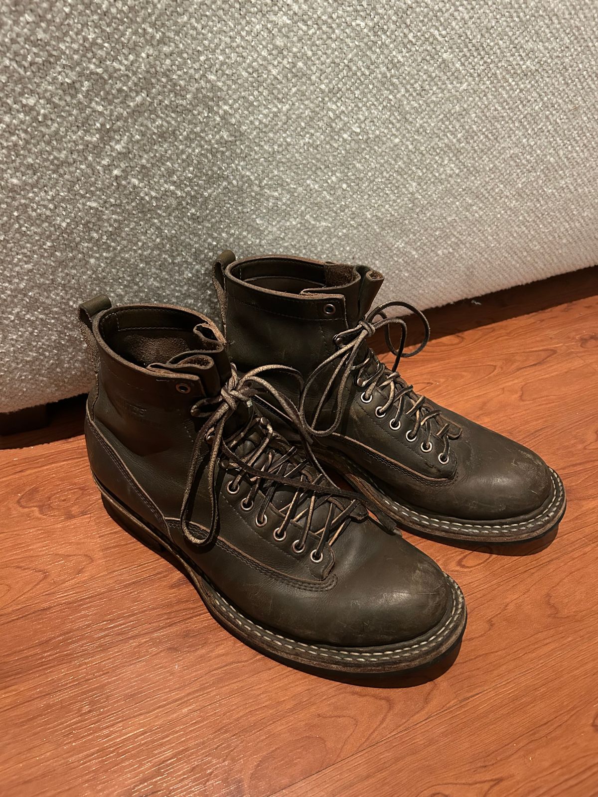 Photo by sundriver on January 6, 2026 of the White's 350 Cutter in Horween Greener Pastures Dublin.