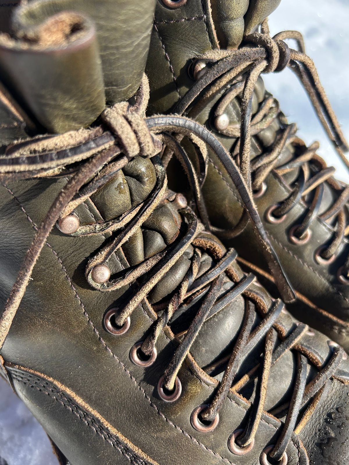 Photo by sundriver on February 5, 2026 of the White's 350 Cutter in Horween Greener Pastures Dublin.