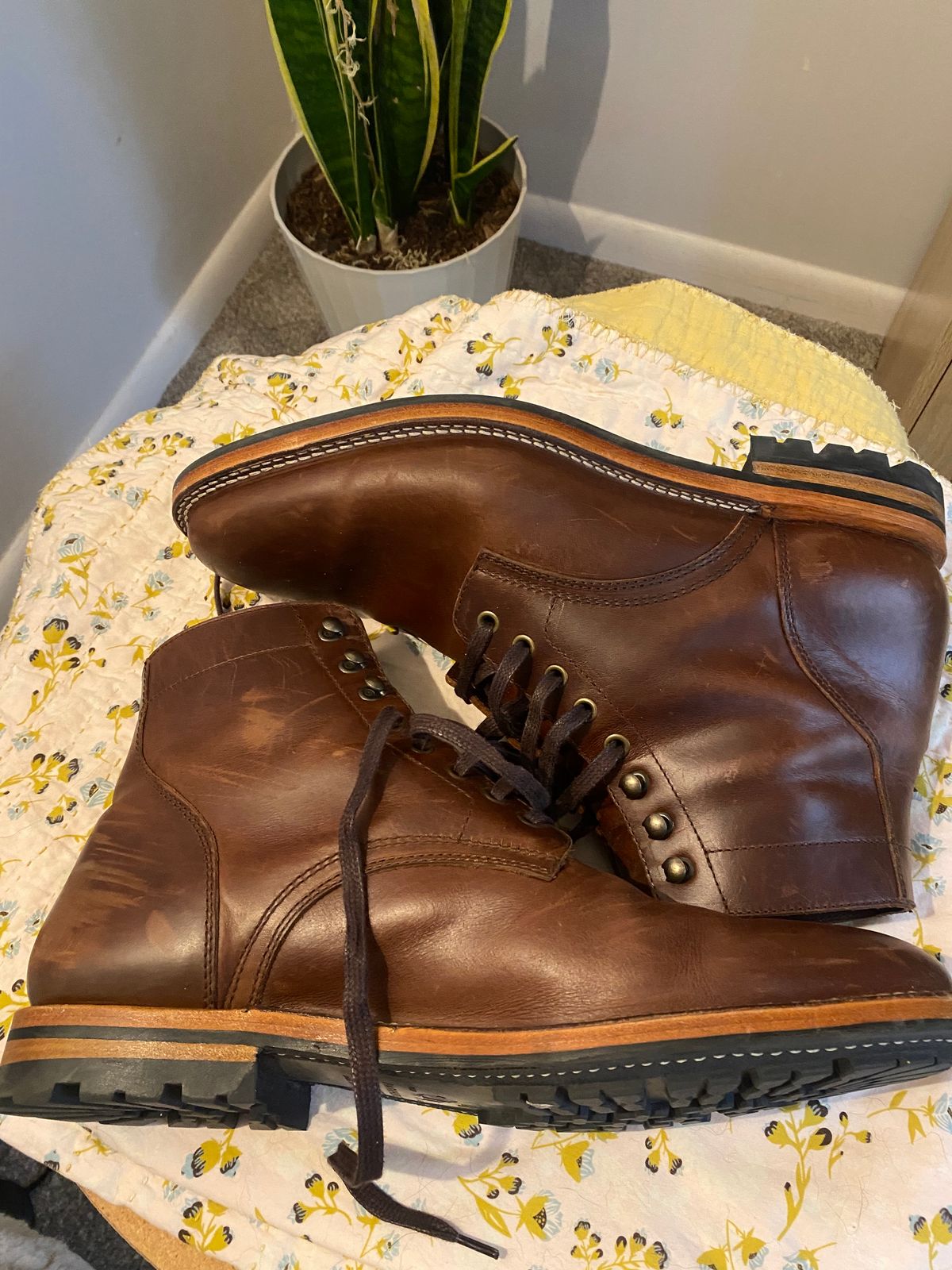 Photo by cereus0843 on November 6, 2025 of the Parkhurst The Allen in Tempesti Chestnut Veg Tan.