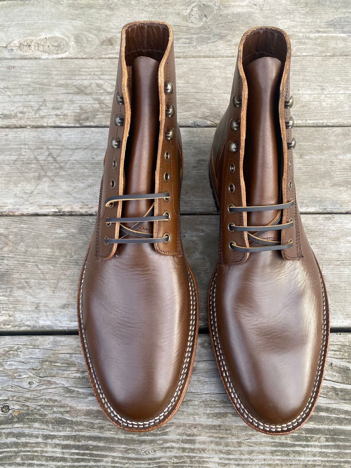 Photo by cereus0843 on September 30, 2025 of the Parkhurst The Allen in Italpel Caramel Teacore Veg Tan.