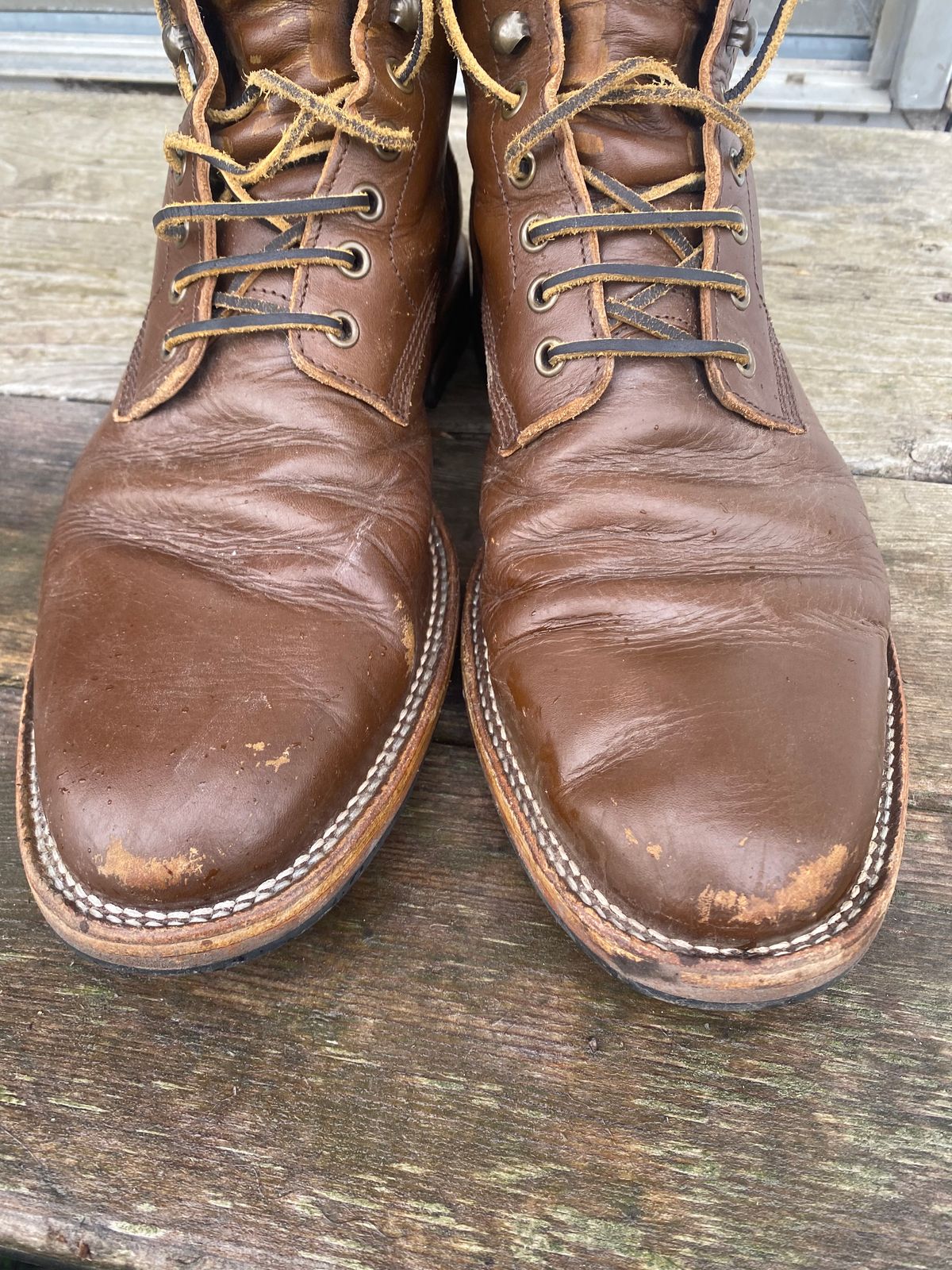 Photo by cereus0843 on December 2, 2025 of the Parkhurst The Allen in Italpel Caramel Teacore Veg Tan.