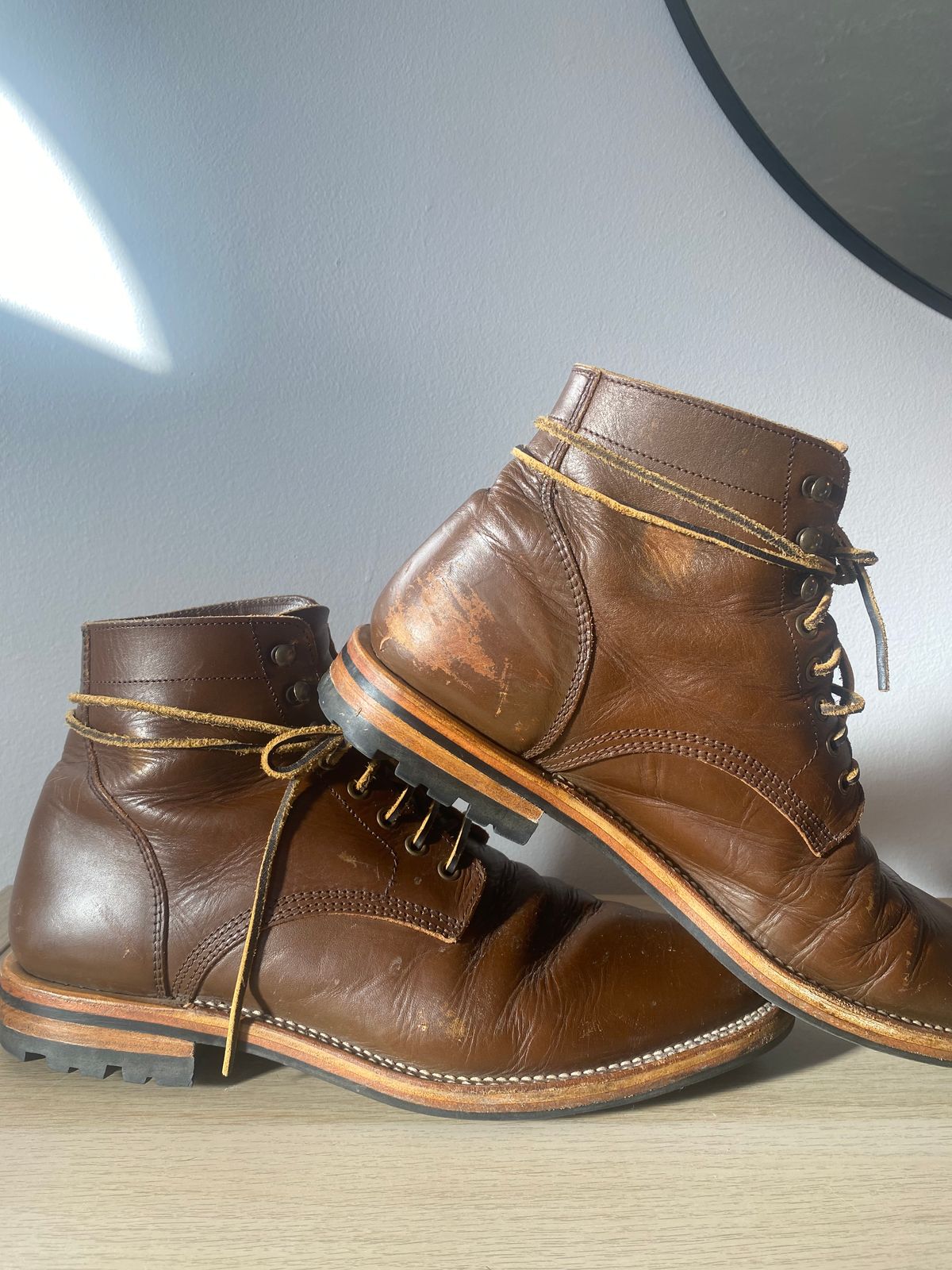 Photo by cereus0843 on January 3, 2026 of the Parkhurst The Allen in Italpel Caramel Teacore Veg Tan.