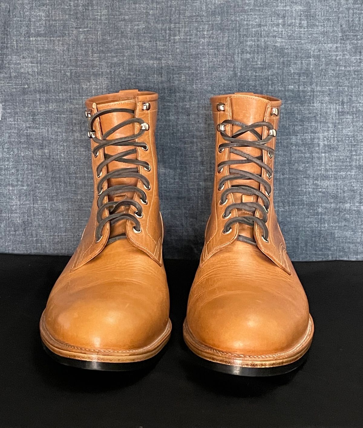Photo by MMcC on October 5, 2024 of the Skuce Shoes 8" Derby Boot MTO in Horween Natural Dublin.