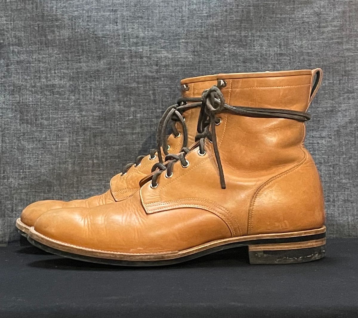 Photo by MMcC on January 6, 2025 of the Skuce Shoes 8" Derby Boot MTO in Horween Natural Dublin.