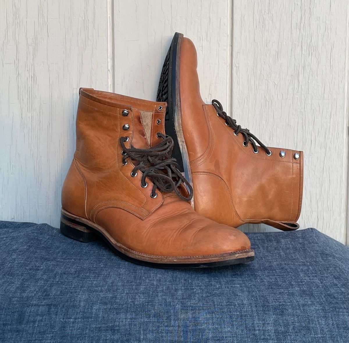 Photo by MMcC on February 5, 2025 of the Skuce Shoes 8" Derby Boot MTO in Horween Natural Dublin.