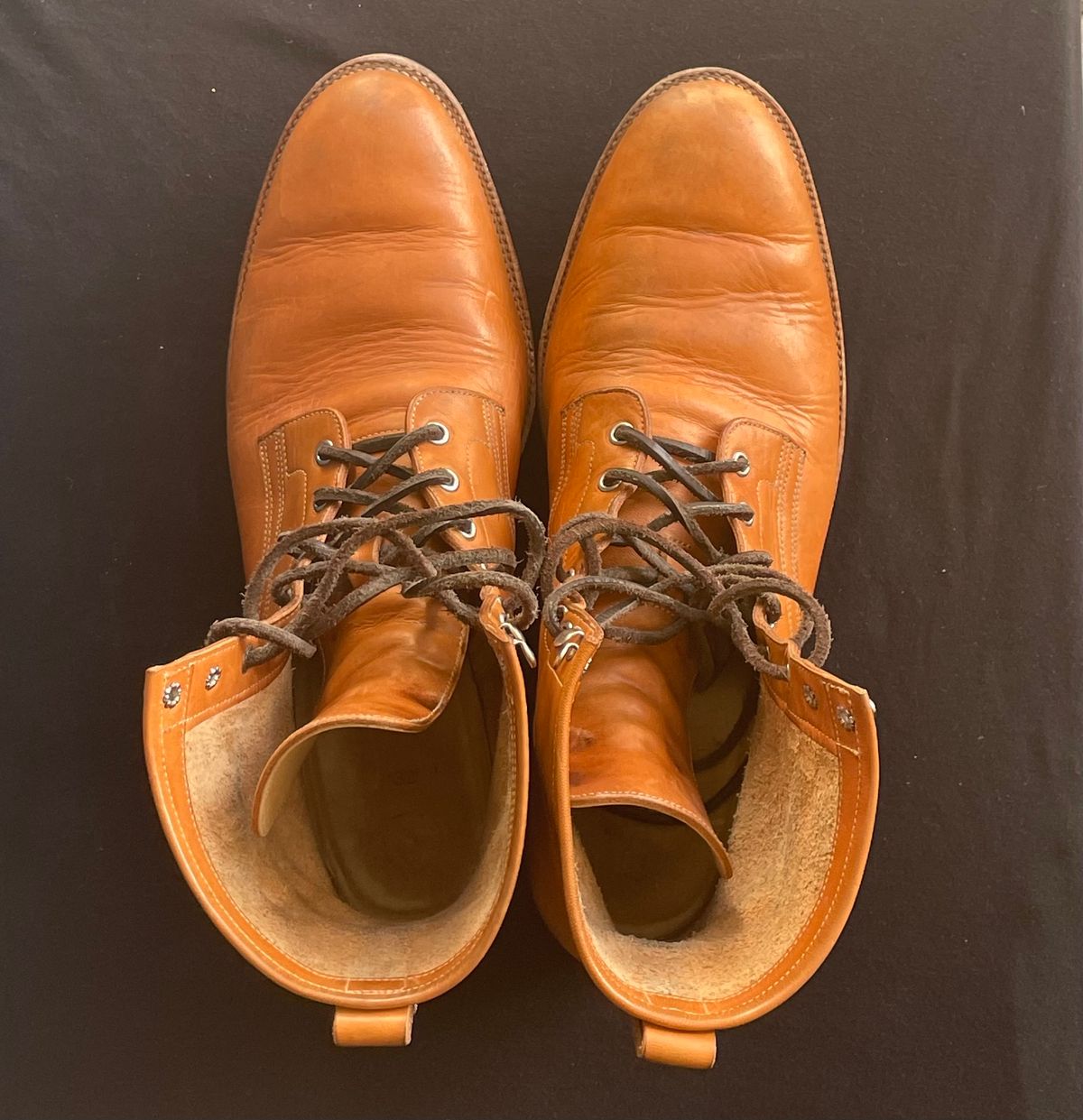 Photo by MMcC on April 4, 2025 of the Skuce Shoes 8" Derby Boot MTO in Horween Natural Dublin.
