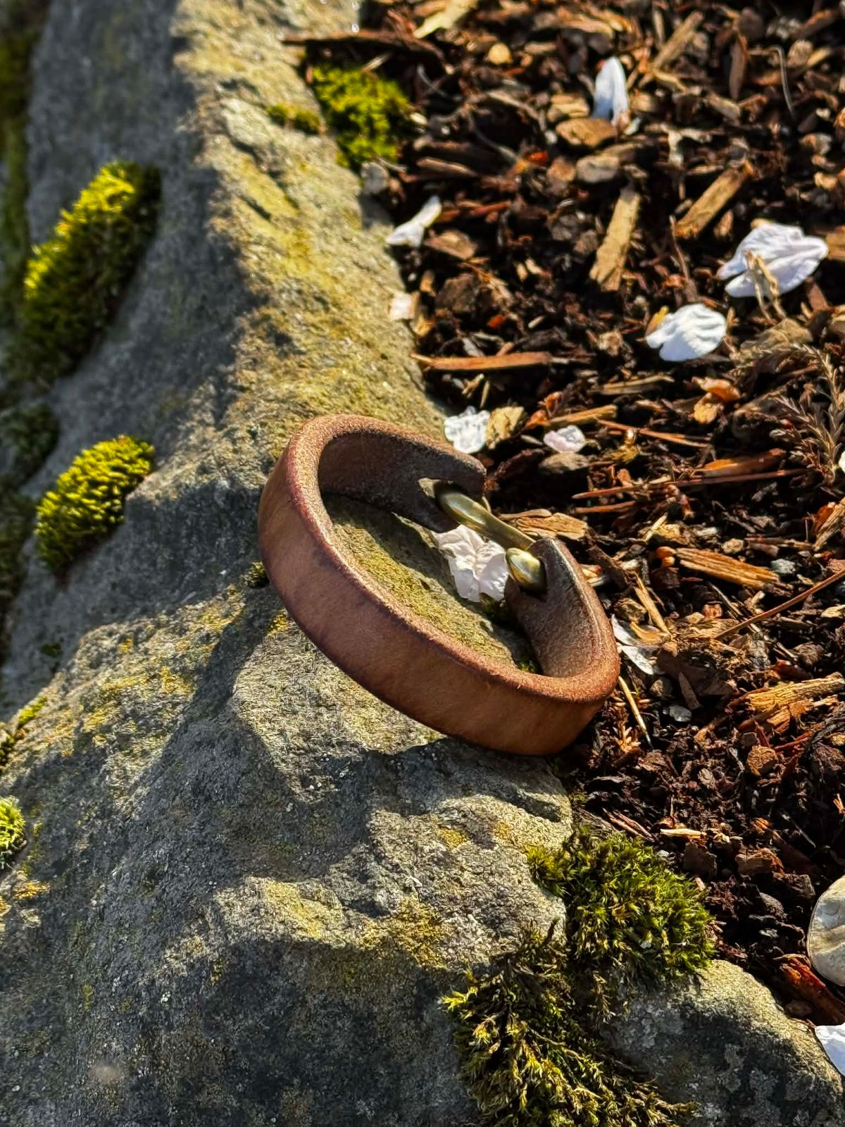 Photo by wistless on April 4, 2026 of the Pigeon Tree Cuff in J&FJ Baker Natural Oak Bark Tanned Bridle.