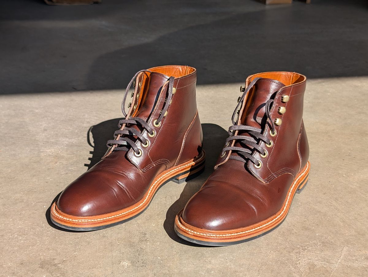 Photo by wistless on October 12, 2024 of the Grant Stone Diesel Boot in Horween Crimson Chromexcel.