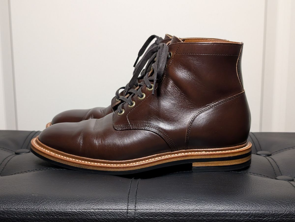 Photo by wistless on December 5, 2024 of the Grant Stone Diesel Boot in Horween Crimson Chromexcel.