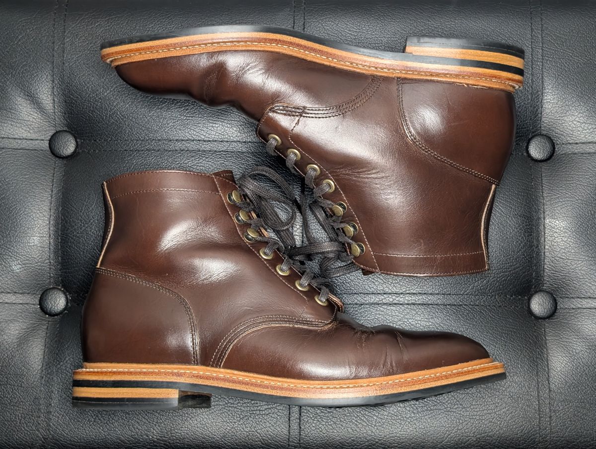 Photo by wistless on December 5, 2024 of the Grant Stone Diesel Boot in Horween Crimson Chromexcel.