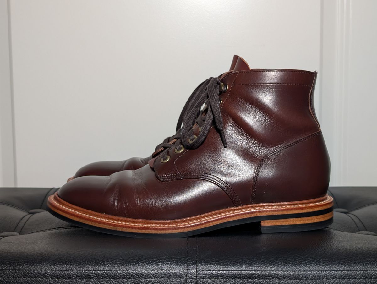 Photo by wistless on March 2, 2025 of the Grant Stone Diesel Boot in Horween Crimson Chromexcel.