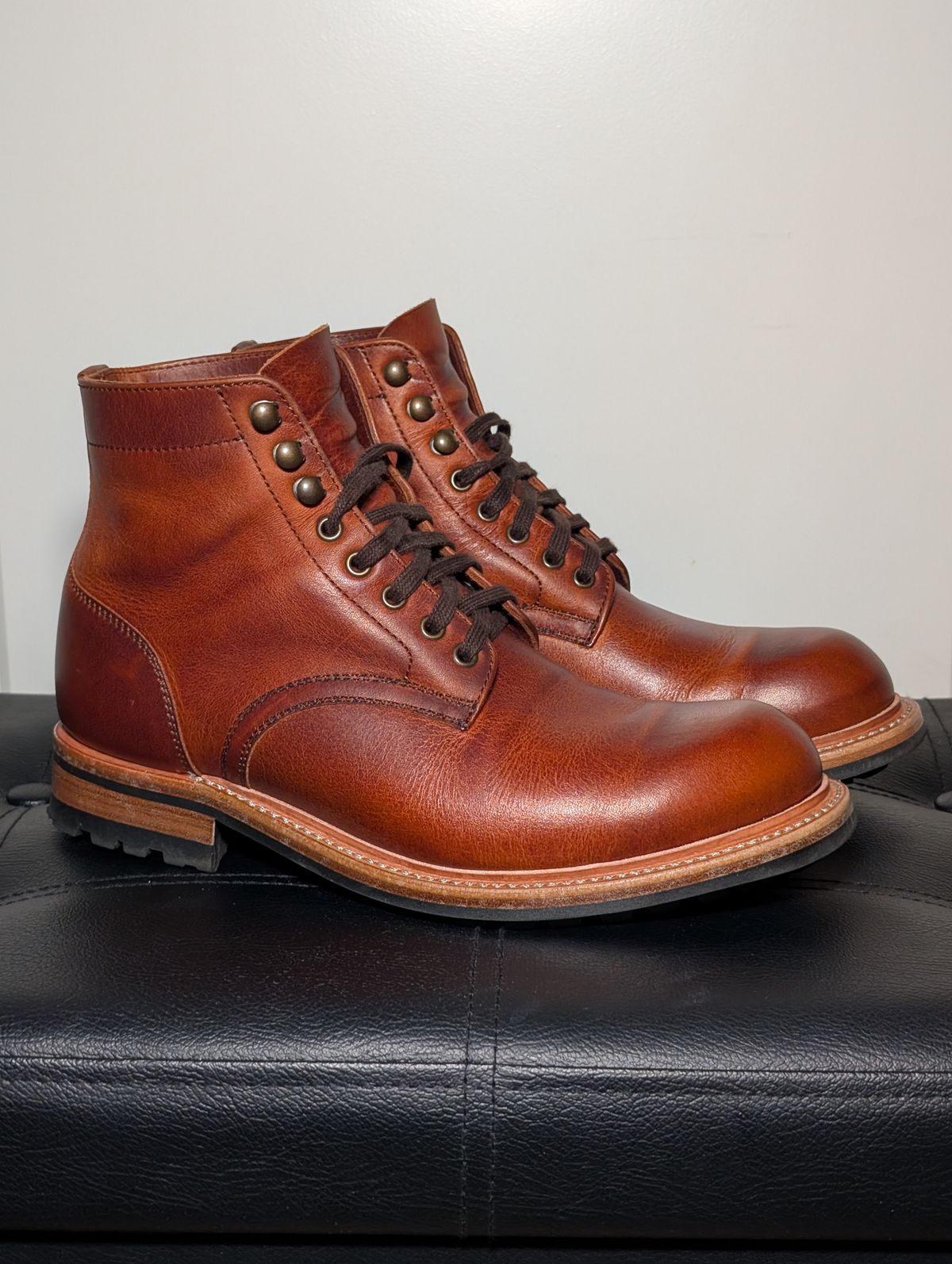 Photo by wistless on January 3, 2026 of the Parkhurst The Allegany in Tumbled Mahogany.