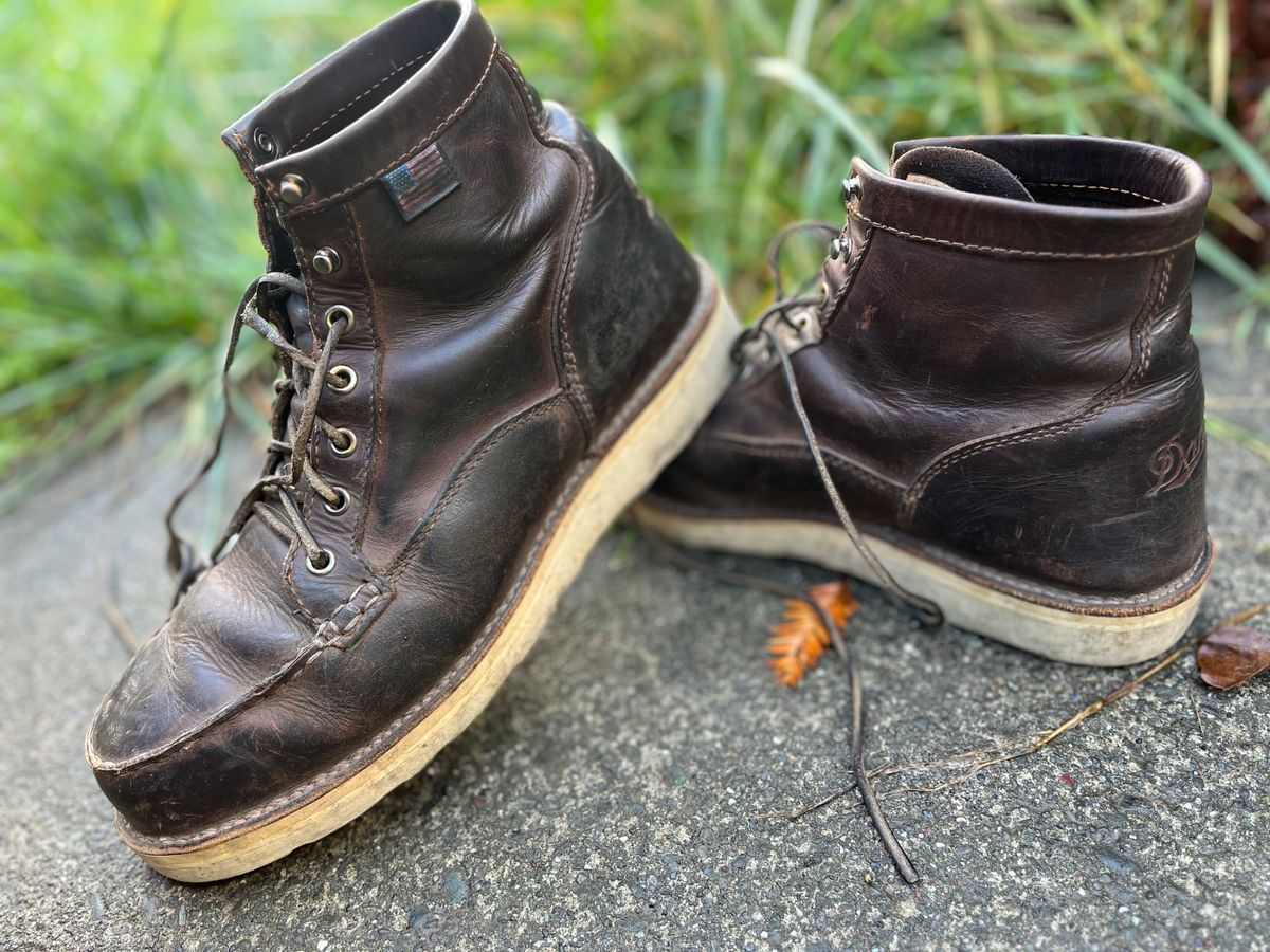 Photo by loralrose on October 27, 2024 of the Danner Bull Run Moc Toe in Brown Full Grain.