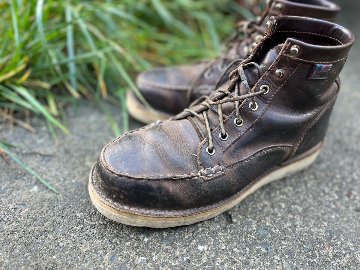 Photo by loralrose on October 27, 2024 of the Danner Bull Run Moc Toe in Brown Full Grain.