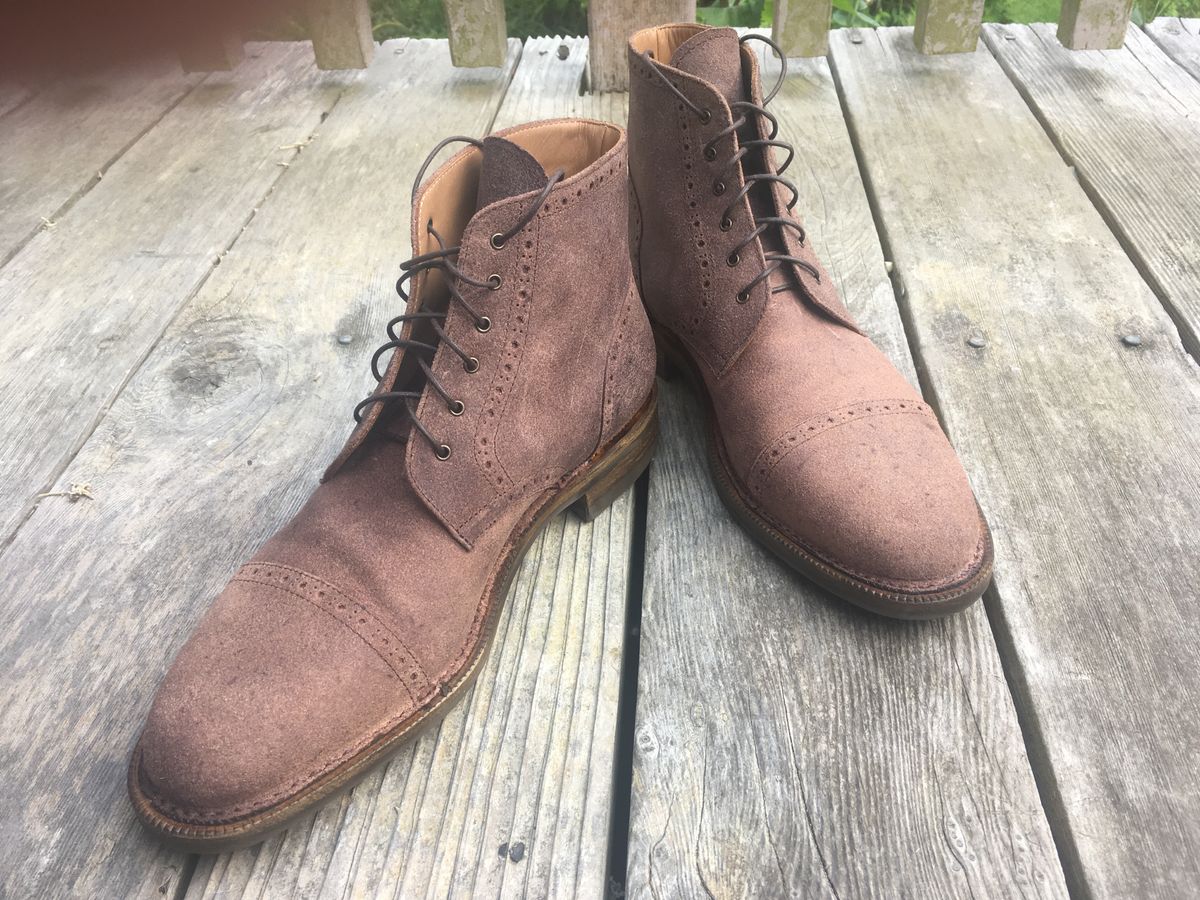 Photo by loralrose on May 25, 2019 of the Rider Boot Co. Irwin in Lo Stivale Olive Reverso Calf.