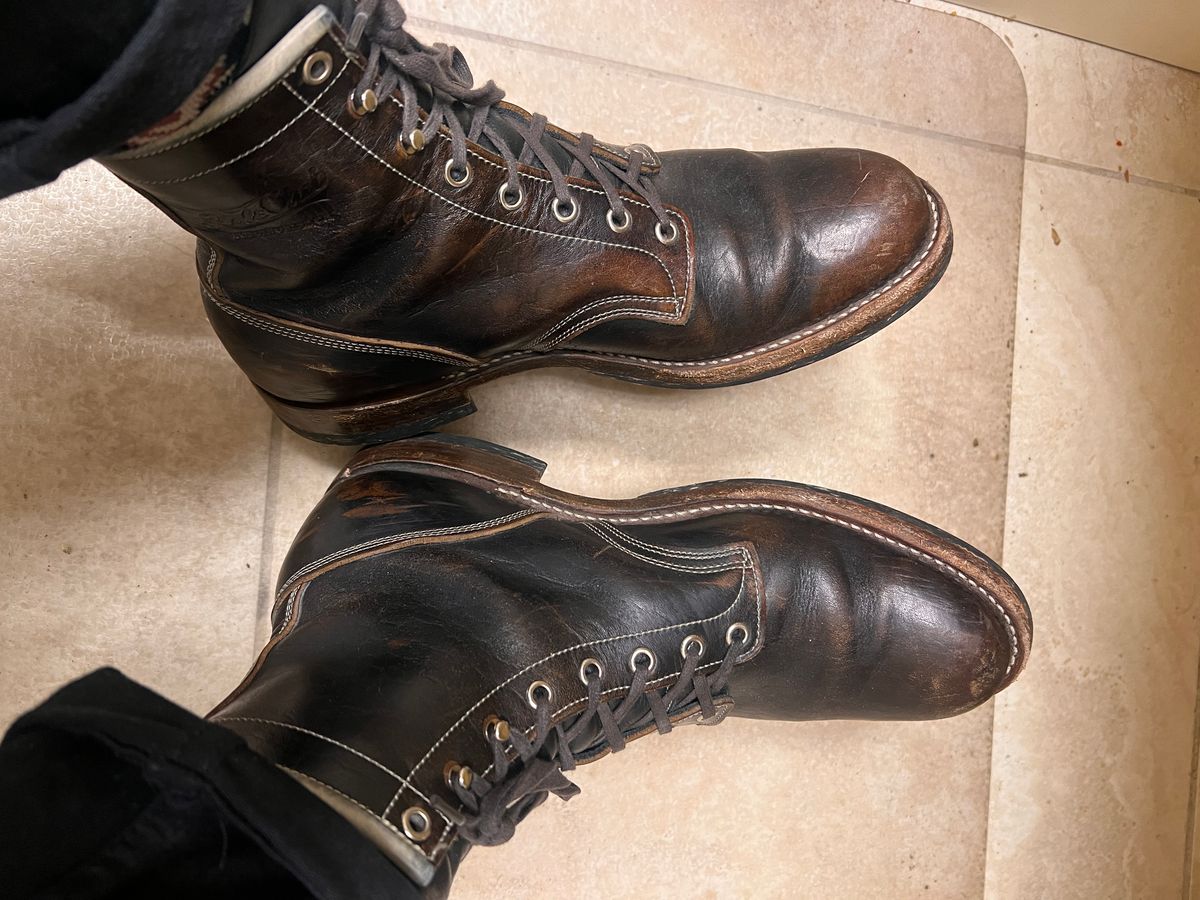 Photo by Rapha on May 8, 2024 of the Role Club Underdogs in Shinki Hand-Finished Black Horsehide.