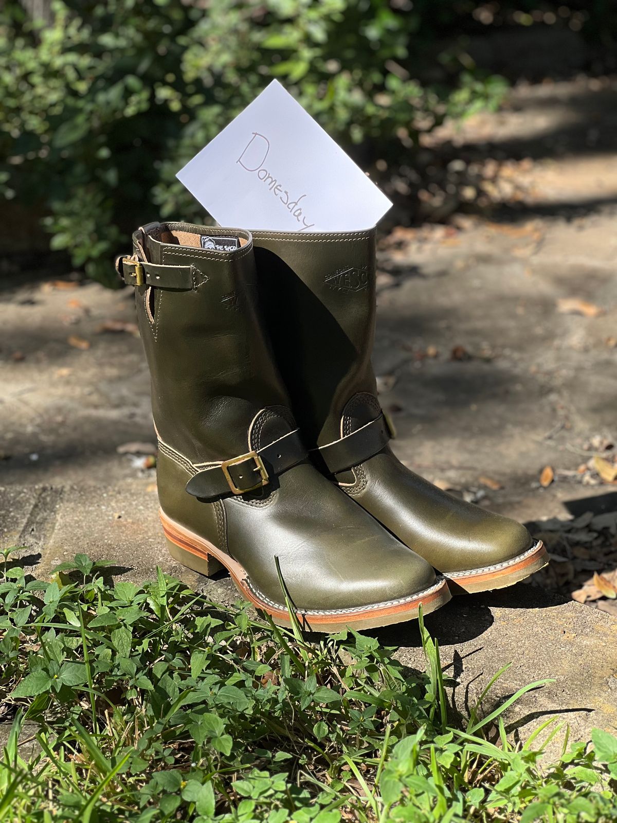 Photo by adriankgonzes on October 3, 2024 of the Wesco Mister Lou in Forest Green Chromexel.