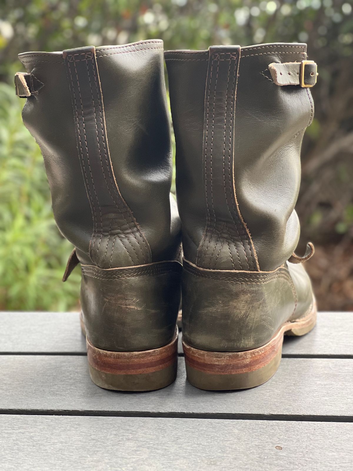 Photo by adriankgonzes on December 1, 2024 of the Wesco Mister Lou in Forest Green Chromexel.