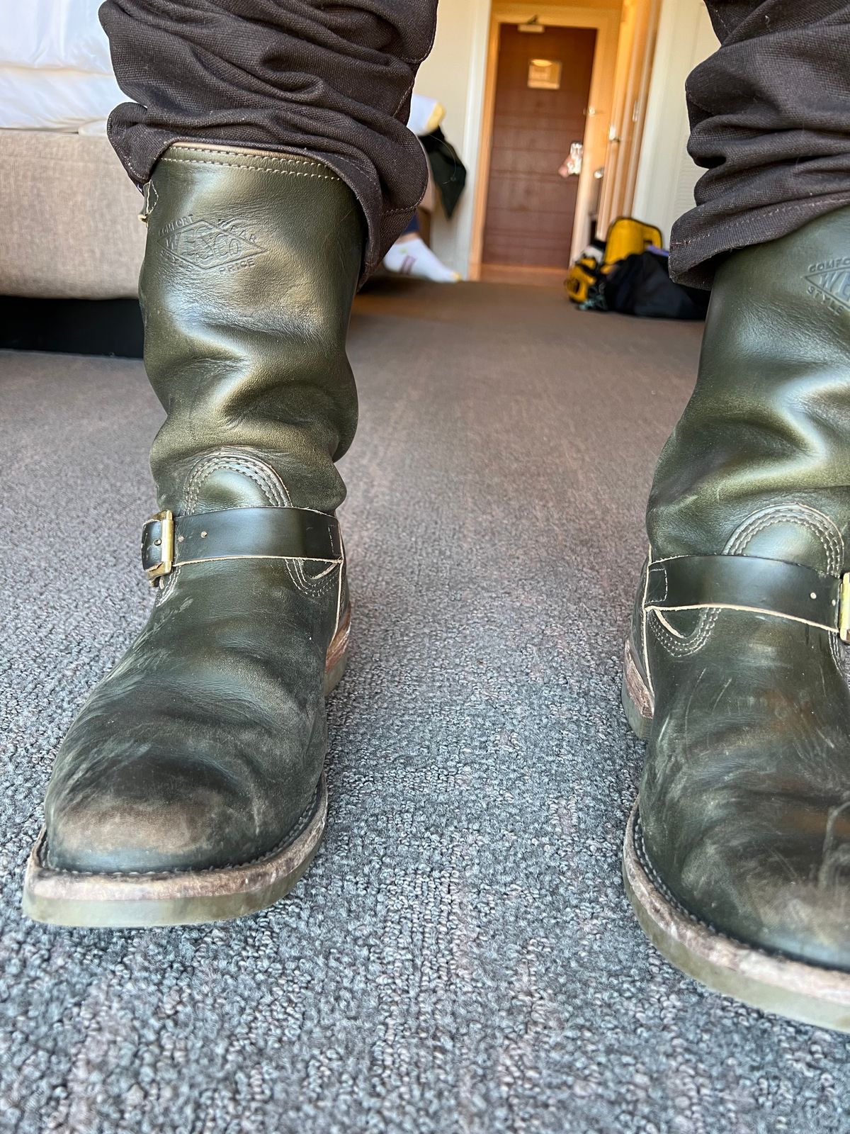 Photo by adriankgonzes on December 21, 2024 of the Wesco Mister Lou in Forest Green Chromexel.