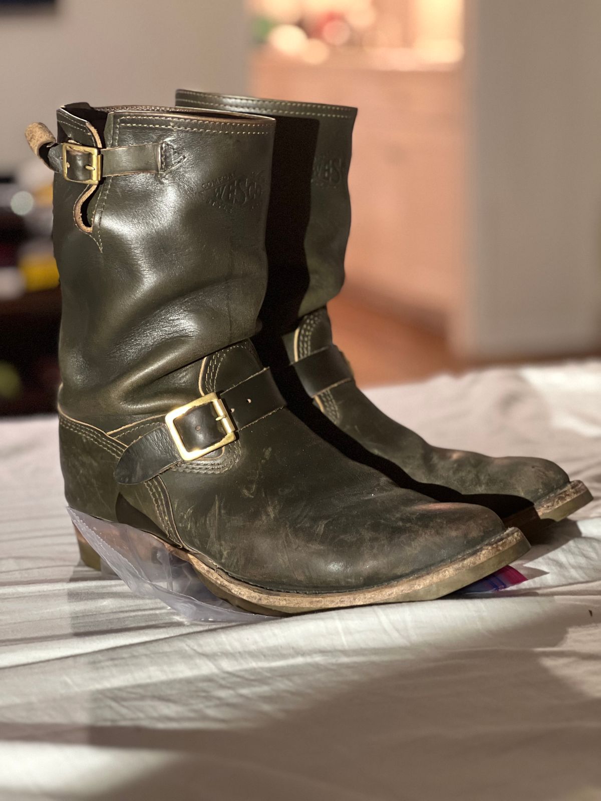 Photo by adriankgonzes on February 6, 2025 of the Wesco Mister Lou in Forest Green Chromexel.