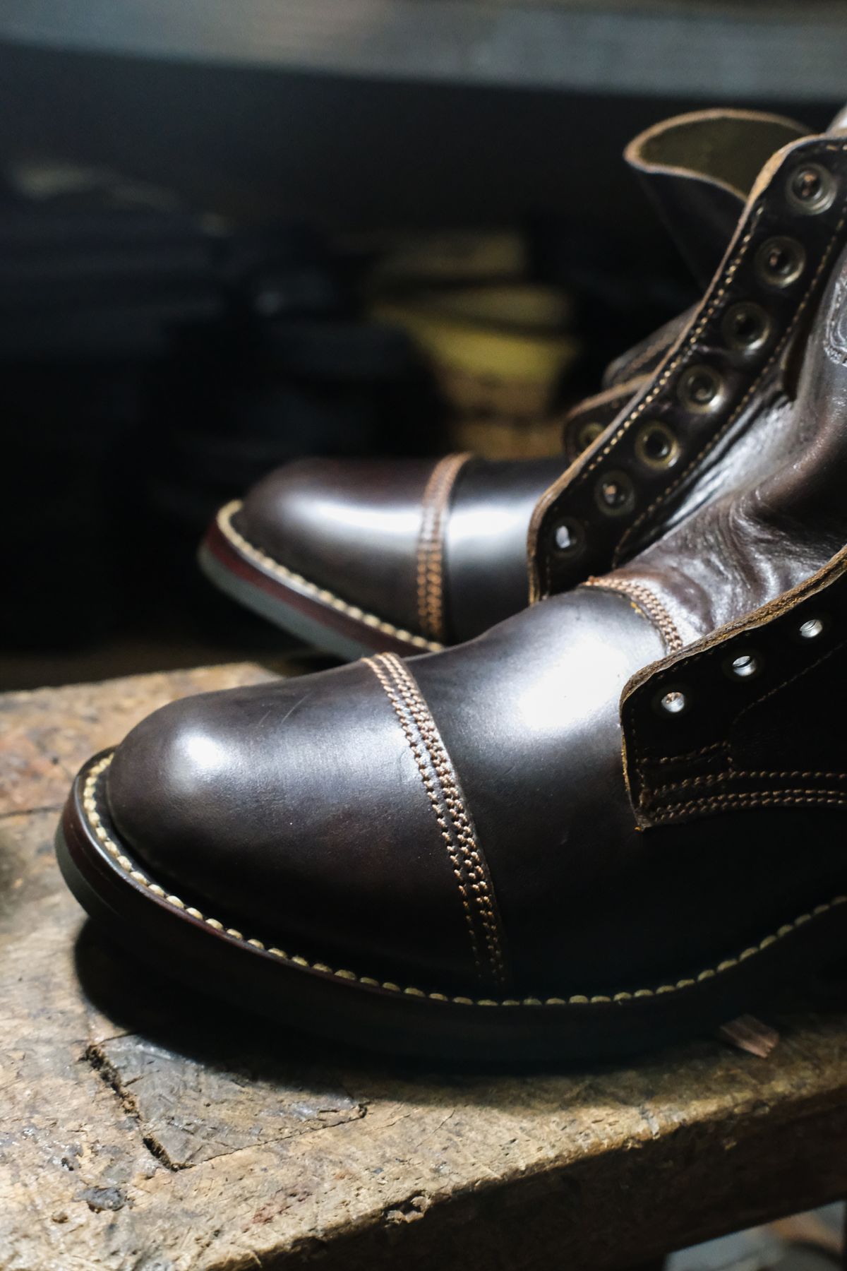 Photo by Boot.Stomp on March 20, 2026 of the Willie's Handmade Boots Cap Toe Service Boot in Maryam Olive Horserump Overdyed Dark Brown.