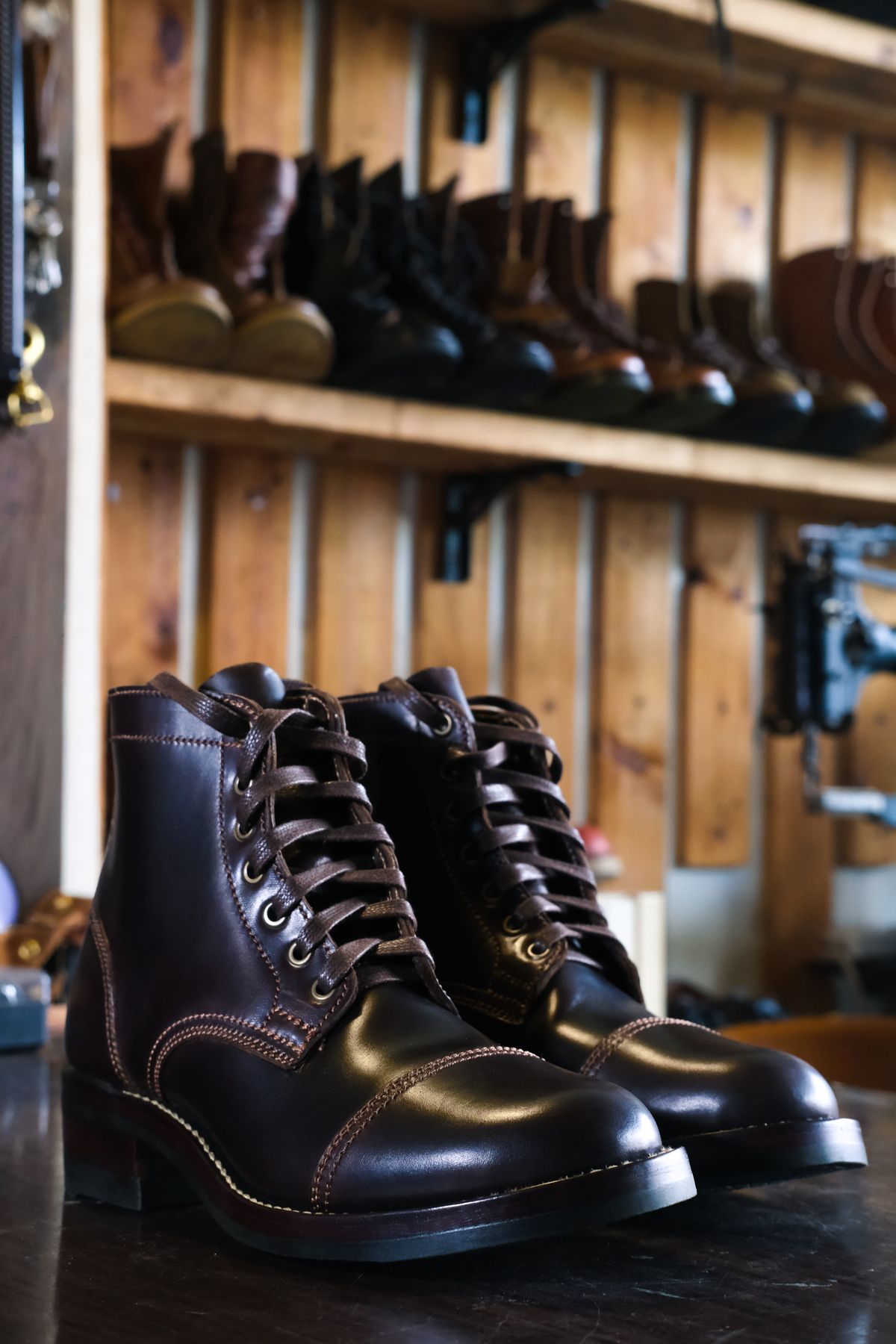 Photo by Boot.Stomp on March 20, 2026 of the Willie's Handmade Boots Cap Toe Service Boot in Maryam Olive Horserump Overdyed Dark Brown.