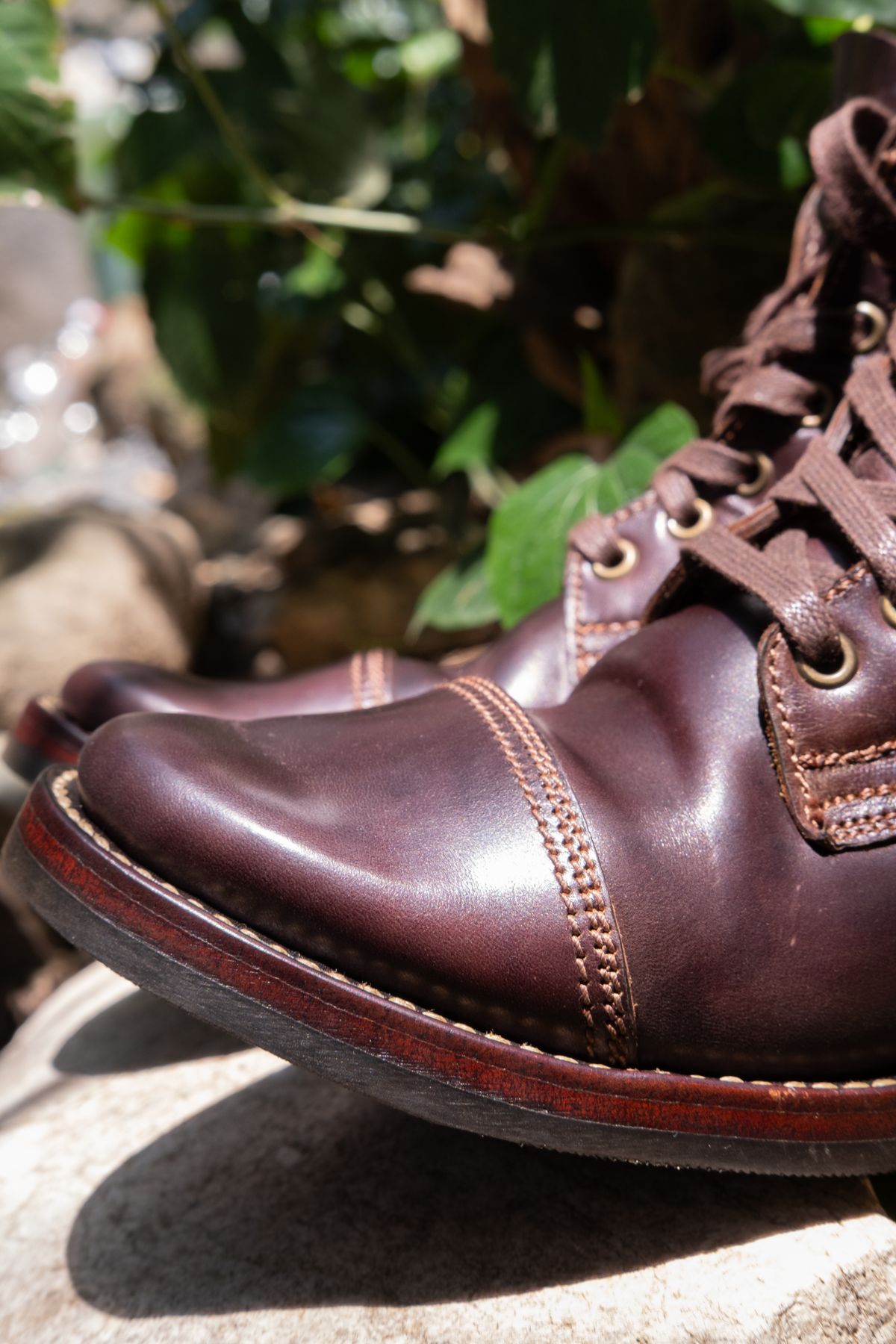Photo by Boot.Stomp on March 28, 2026 of the Willie's Handmade Boots Cap Toe Service Boot in Maryam Olive Horserump Overdyed Dark Brown.